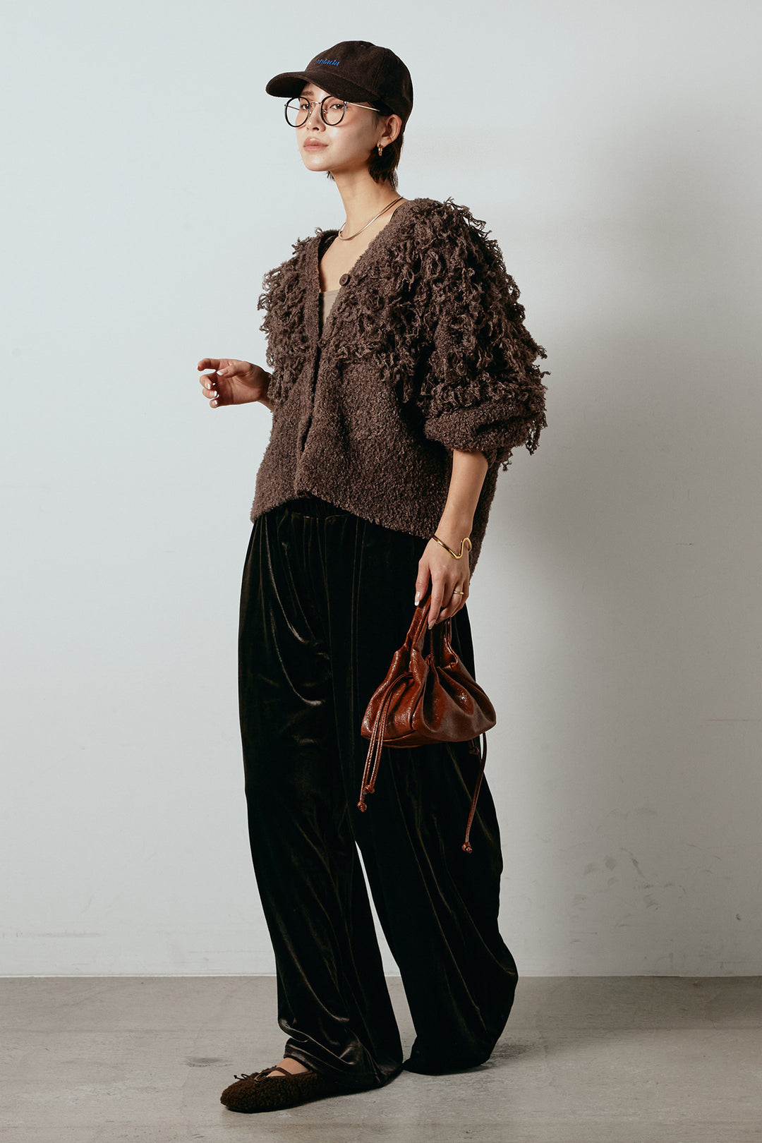 [SET]ループ編みVネックニットカーディガン+ベロアサスペンダー付きパンツ(2set)