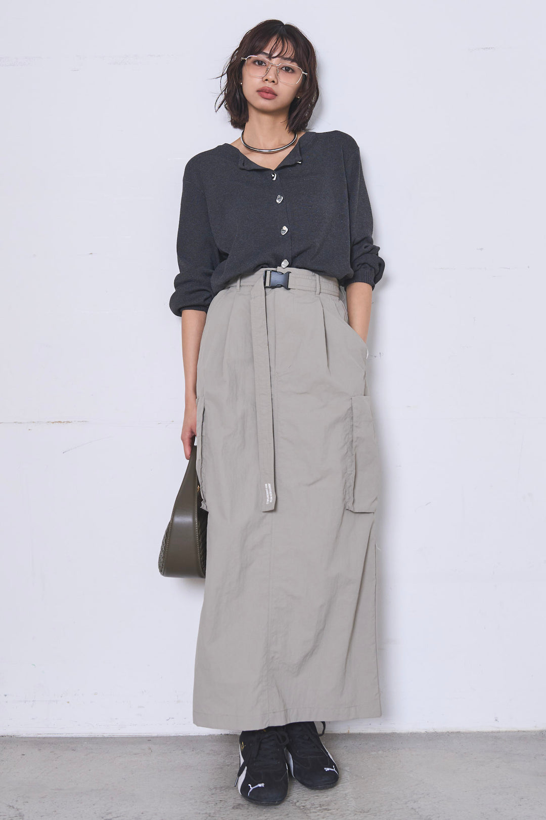 [SET]リサイクルポリニュアンス釦カーデ+撥水加工ナイロンスカート(2set)