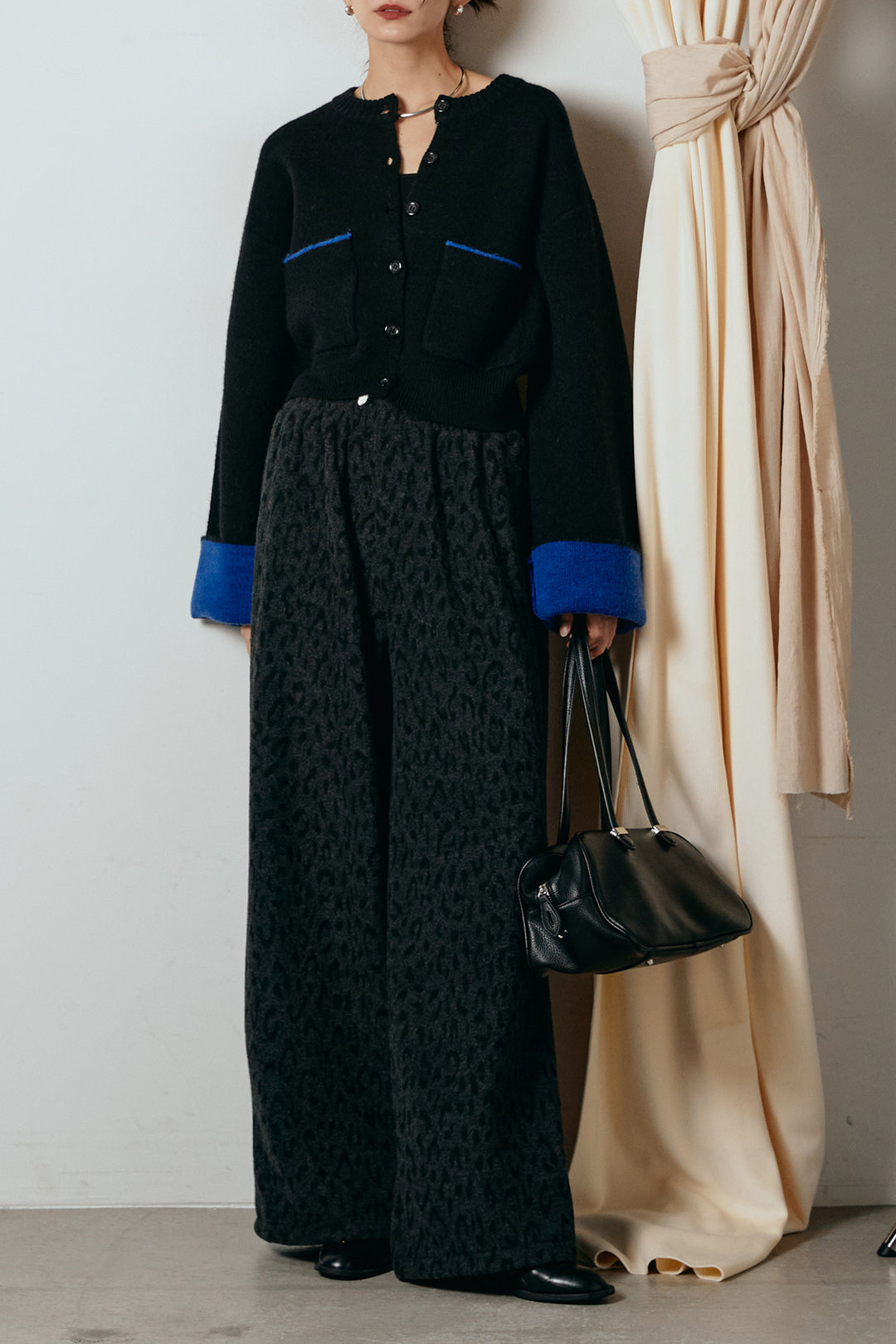 [SET]アルパカタッチダブルフェイスカーディガン+レオパードジャガードニットパンツ(2set)