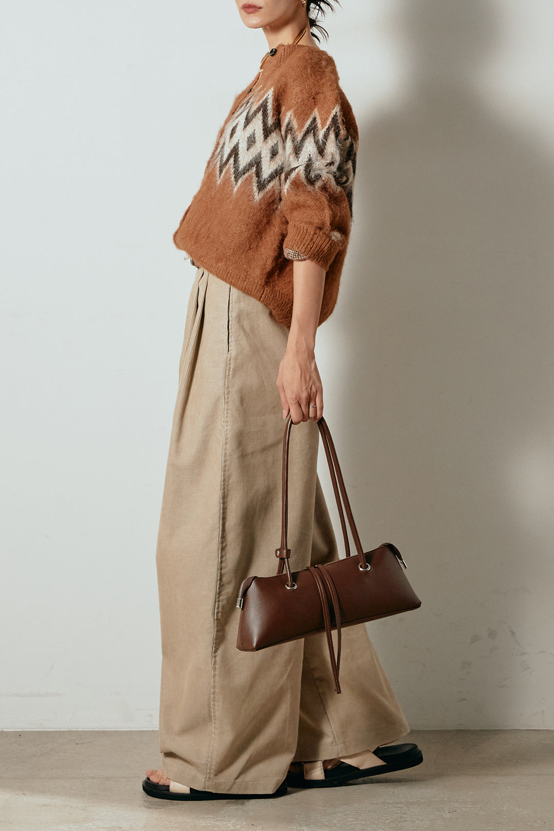 [SET]起毛ノルディック柄ニットカーディガン+フロントタック入りコーデュロイパンツ(2set)