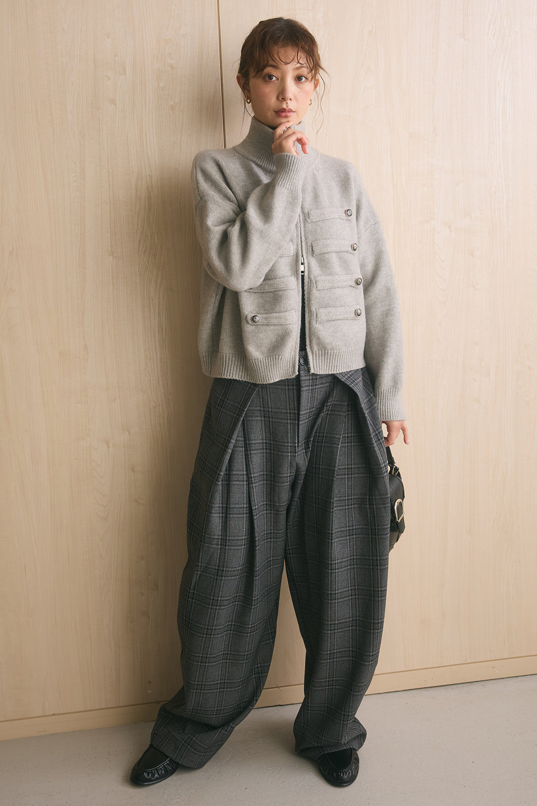 [SET]ナポレオンボタンハイネックニットブルゾン+ブリティッシュチェックバレルパンツ(2set)