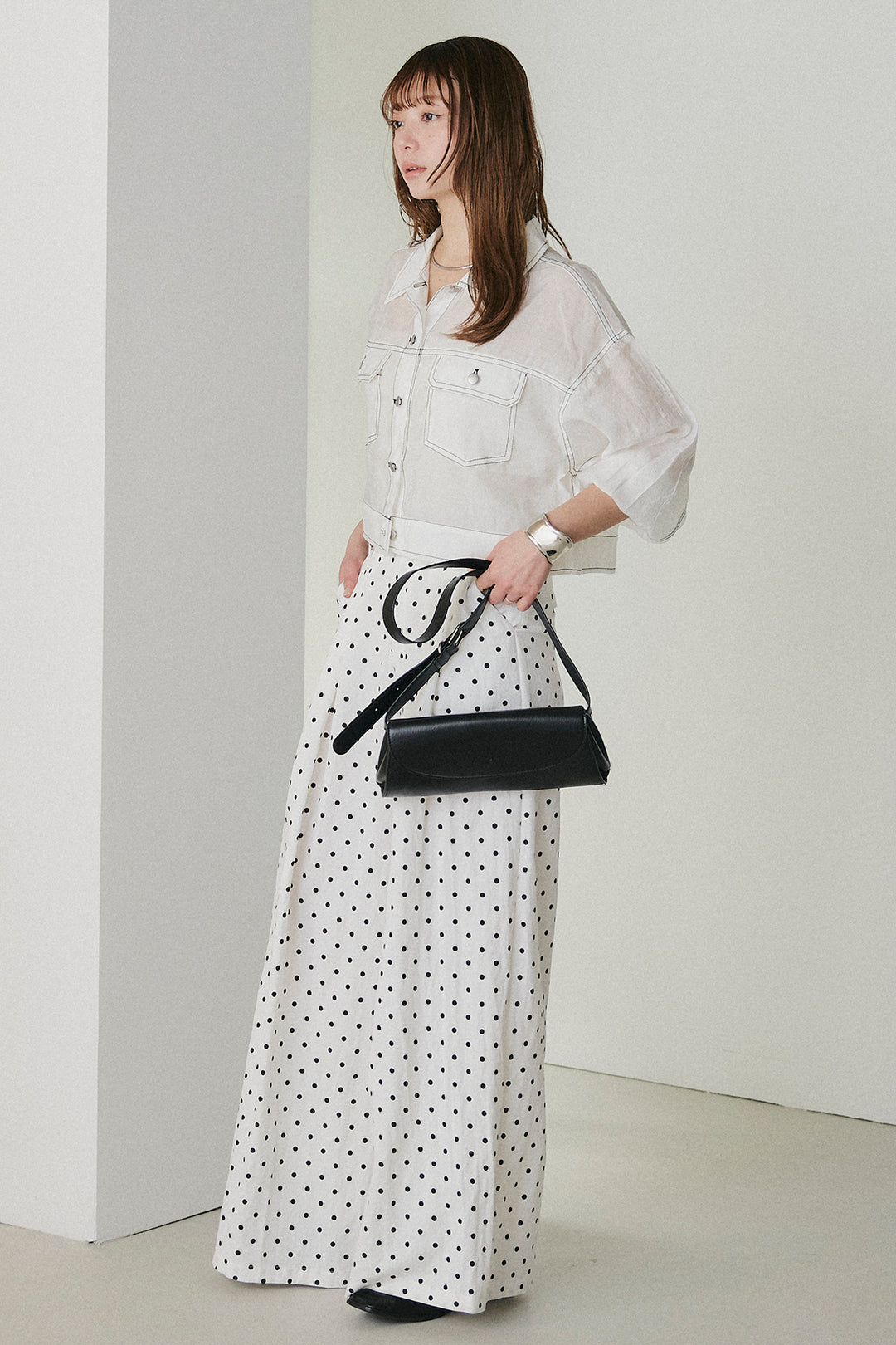 [SET]配色ステッチシアーシャツ+ベルト付きドット柄ワイドパンツ(2set)