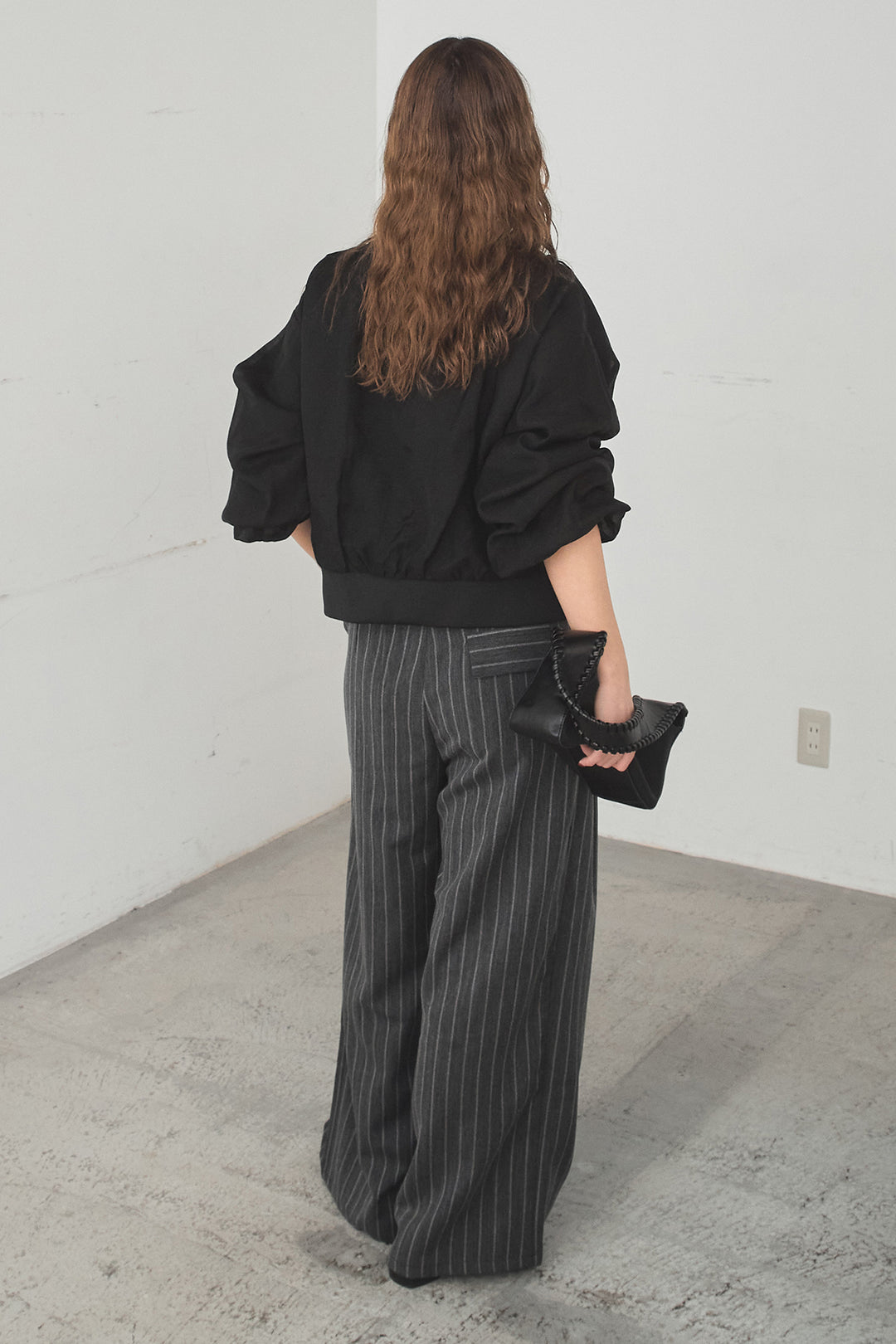 [SET]シアー×ポンチブルゾン+細ベルト付きピンストライプワイドパンツ(2set)