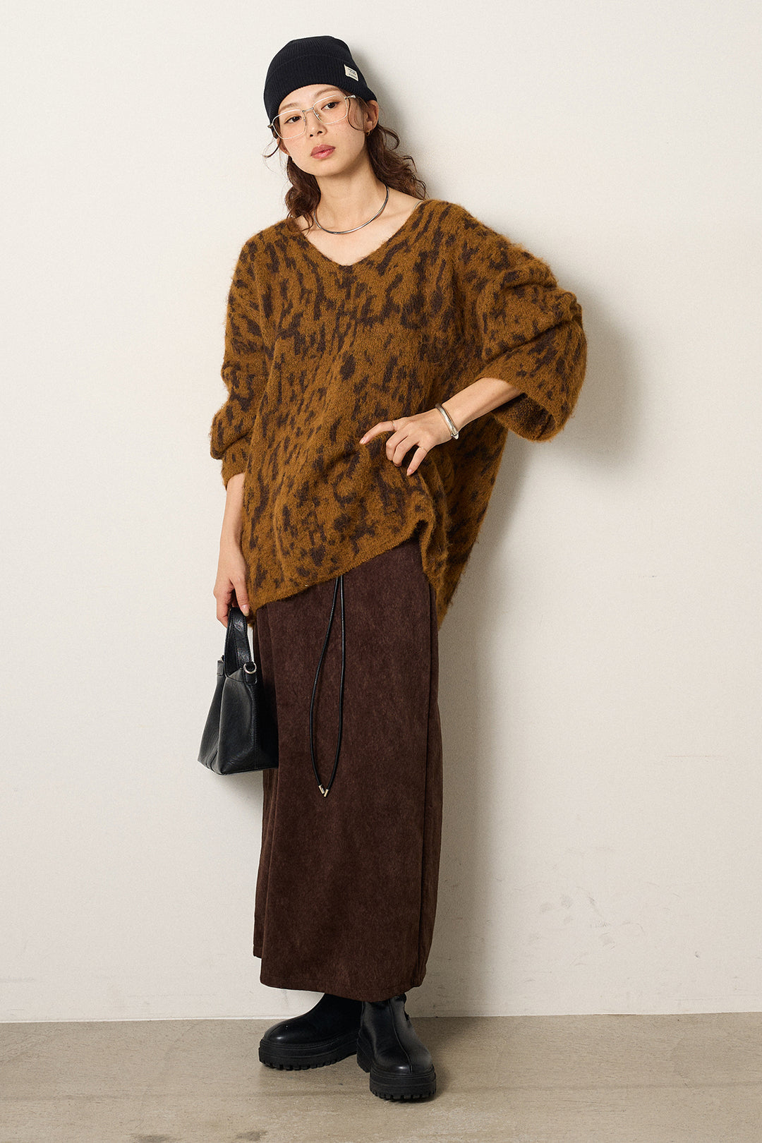 [SET]フラッフィーレオパードシャギーニット+ロープベルト付きスウェード調スカート(2set)