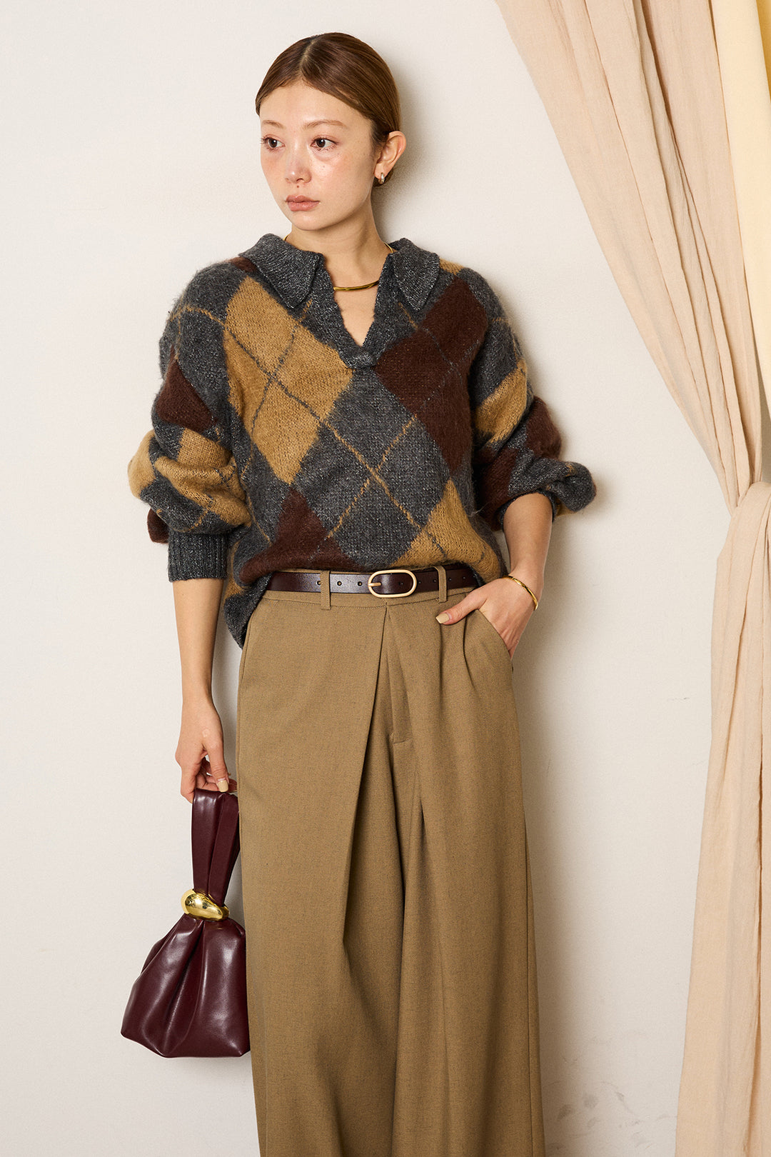 [SET]アクリルモヘアアーガイルキーネックプルオーバー+フロントワイドタックネップ入ワイドパンツ(2set)