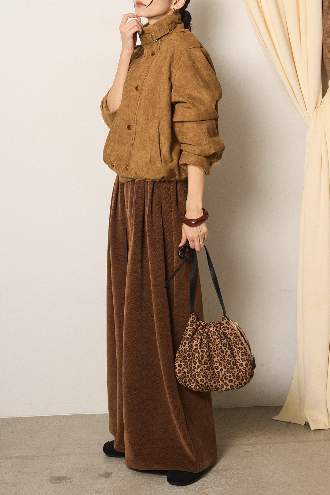 [SET]スタンド襟スウェードライクアウター+ベルトループコーデュロイワイドパンツ(2set)