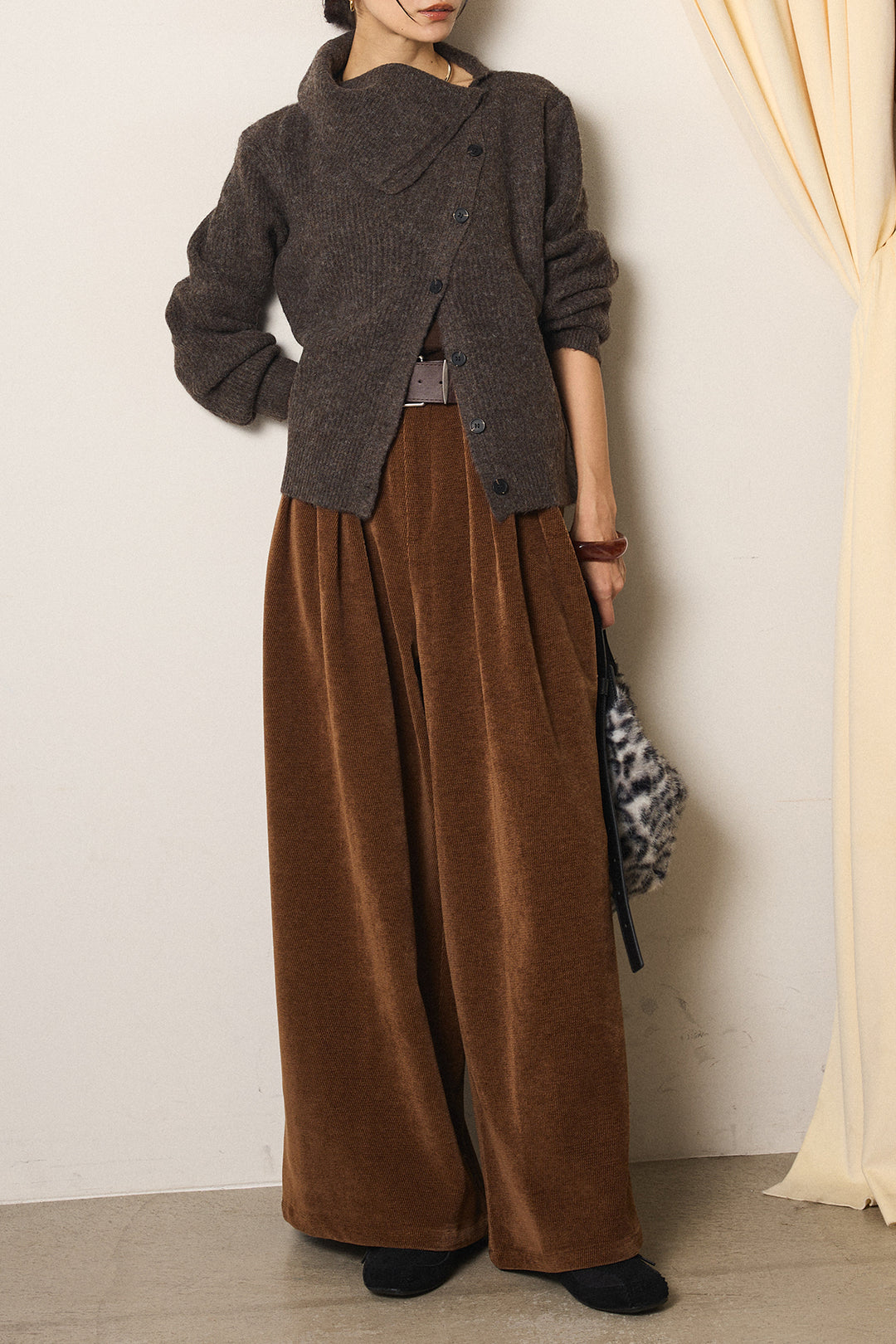 [SET]ボタンデザインネックニットプルオーバー+ベルトループコーデュロイワイドパンツ(2set)