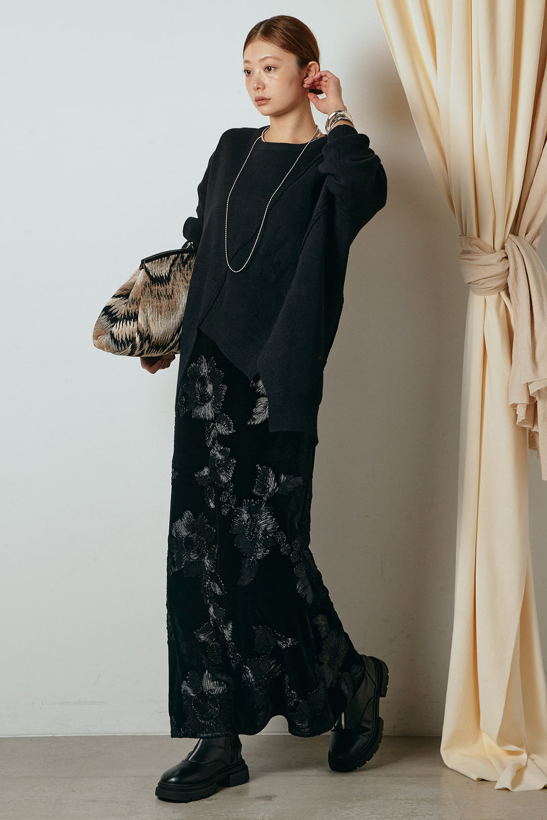 【着回しセット】[SET]アシンメトリーデザインニットトップス+センターラインニットパンツ+フラワー刺繍ワイドスカート(3set)