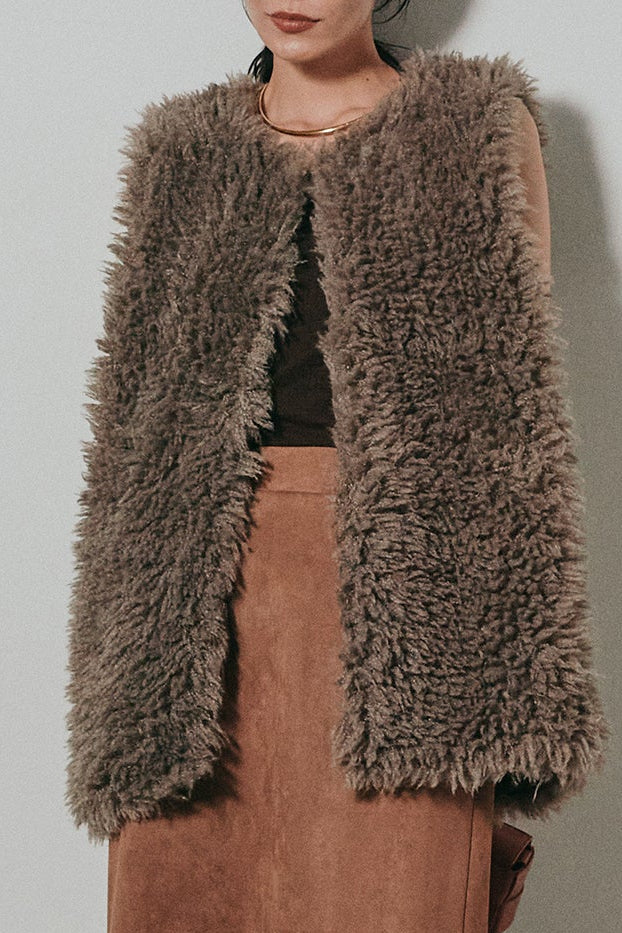 ミドル丈プードルボアベスト – ESICA