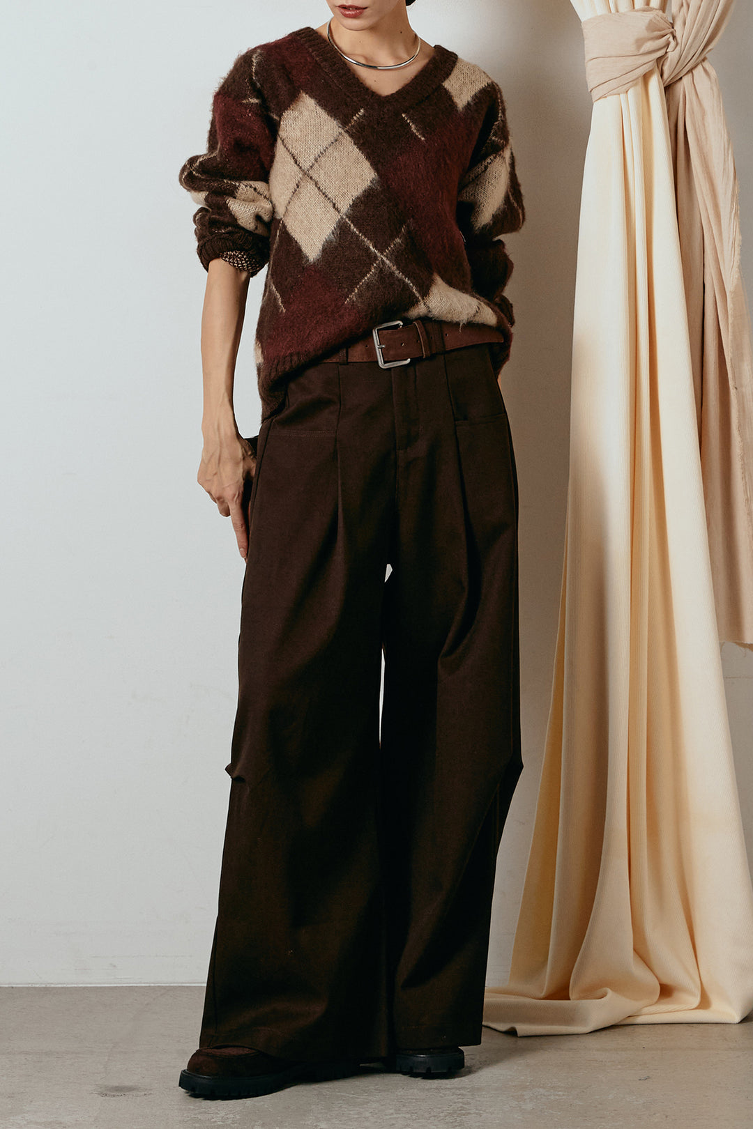 [SET]アクリルモヘアアーガイルVネックプルオーバー+太ベルト付きタックデザインワイドパンツ(2set)