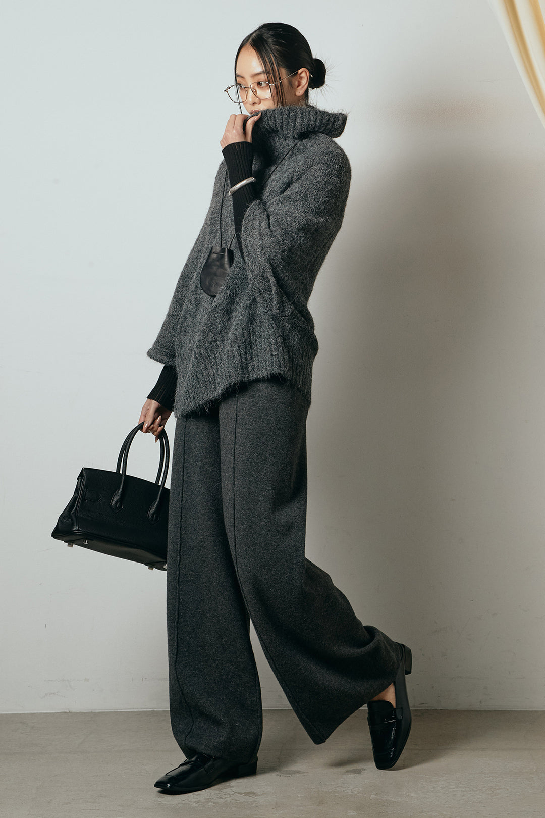 [SET]起毛ミディアムスリーブニットトップス+リブニットシームレスタートルプルオーバー+センターラインニットパンツ(3set)