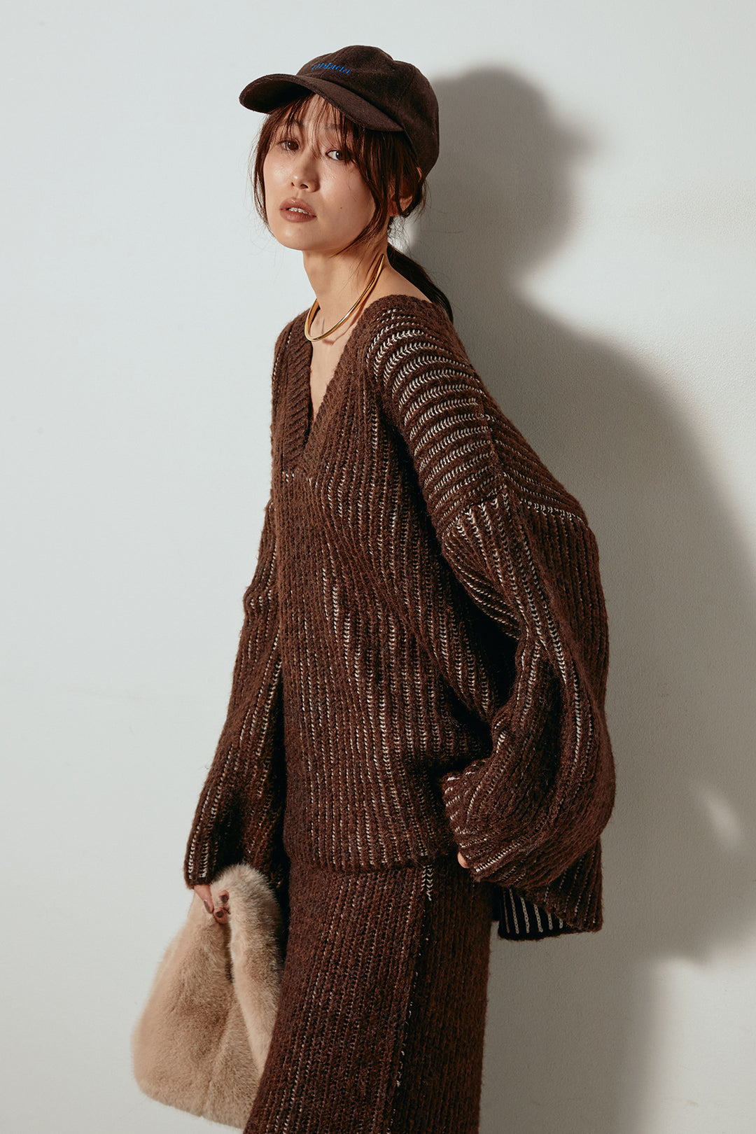 [SET]アルパカタッチ深Vニットトップス+アルパカタッチニットタイトスカート(2set)