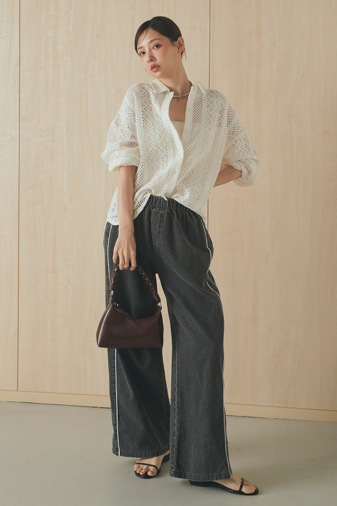 [SET]長袖襟付きレースシャツ+ドロストサイドラインデニムパンツ(2set)
