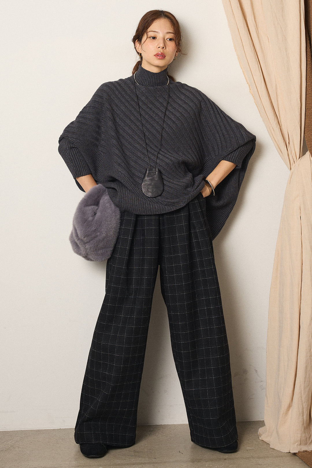 [SET]アシメデザインリブポンチョニットトップス+ウールライクチェックタックパンツ(2set)