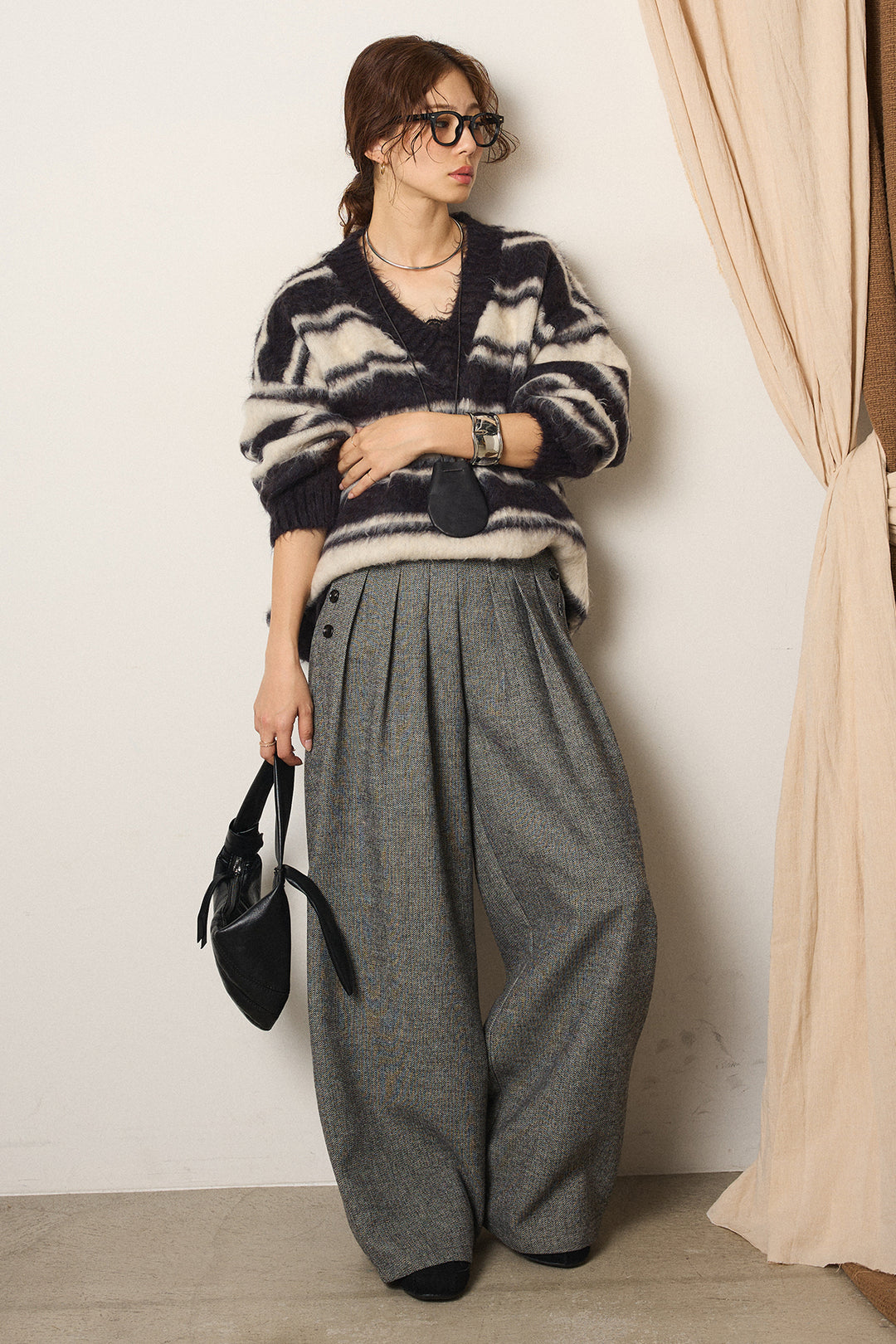 [SET]ルーズVネックボーダーニットトップス+サイドボタンツイードタックパンツ(2set)