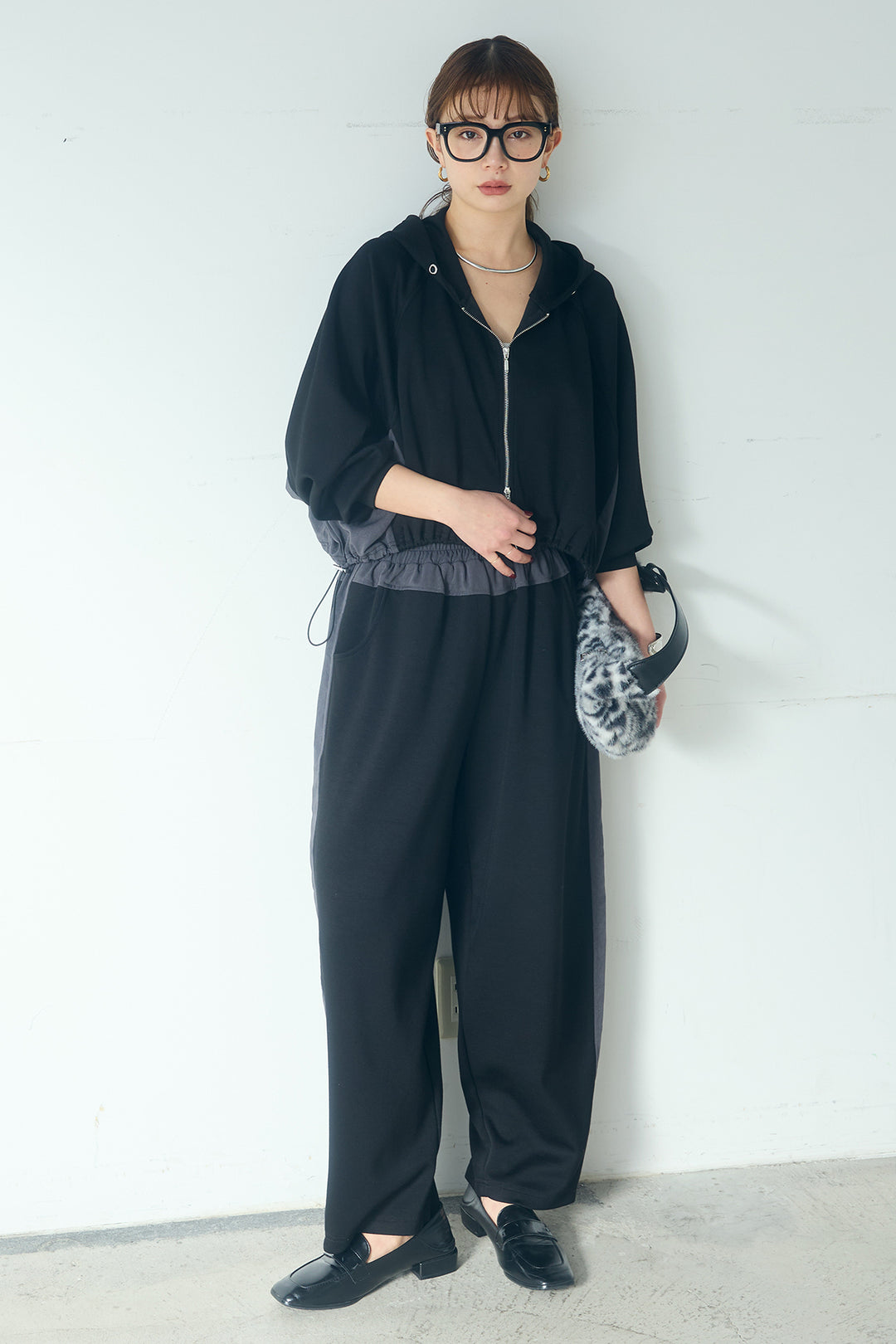 [SET]ドルマンショートフーディー+異素材切り替えスウェットパンツ(2set)