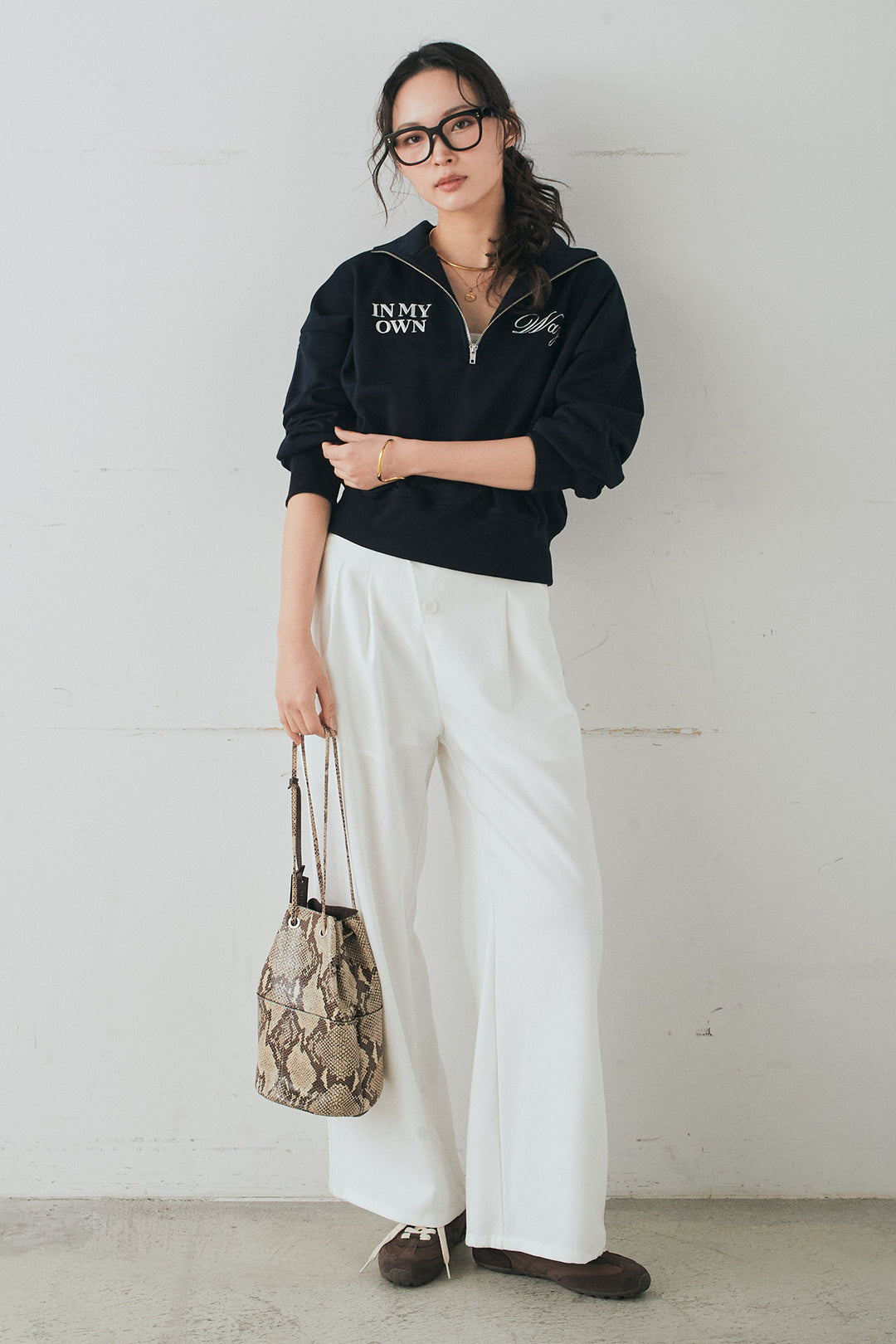 [SET]裏毛ロゴ刺繍ハーフZIPスウェット+斜めボタンタック入りスラックス(2set)