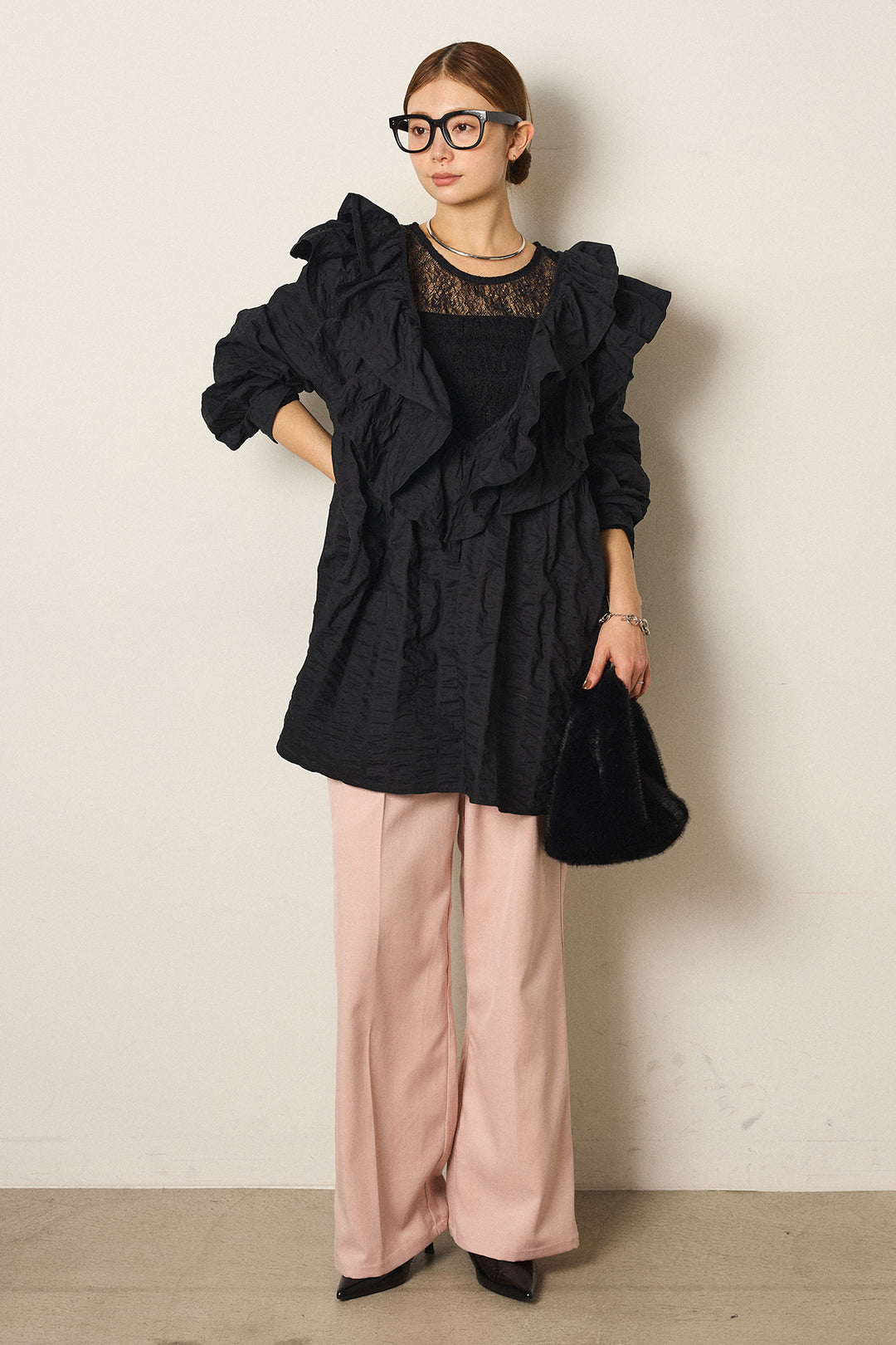 [SET]Vネックフリルカラーブラウス+ツイルスプリングカラータックパンツ(2set)