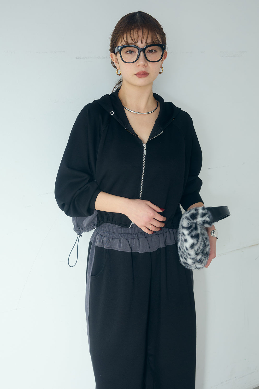 [SET]ドルマンショートフーディー+異素材切り替えスウェットパンツ(2set)