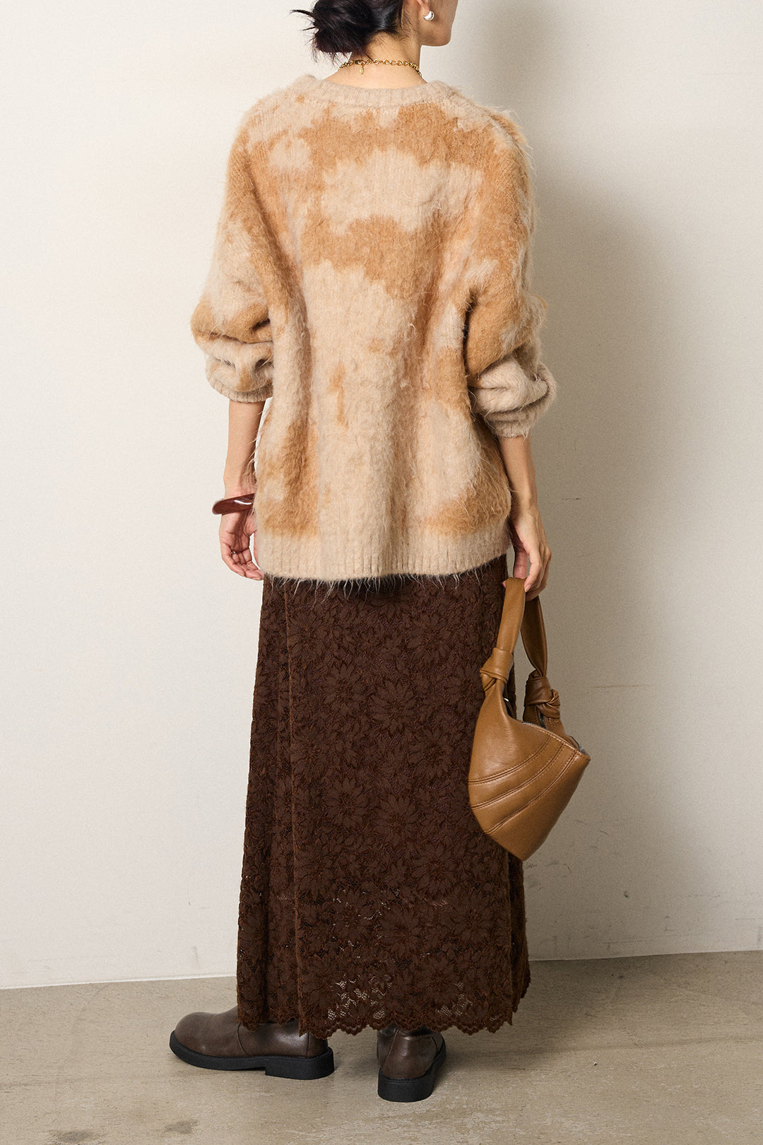 [SET]モヘアタッチマーブルニット+花柄刺繍ベロアフレアスカート(2set)