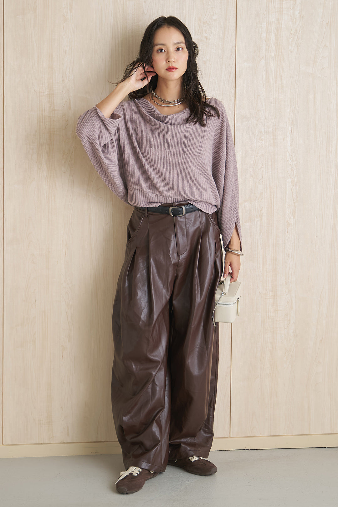 [SET]ドルマンスリーブクロップドリブニット+レザーライクタックワイドパンツ(2set)