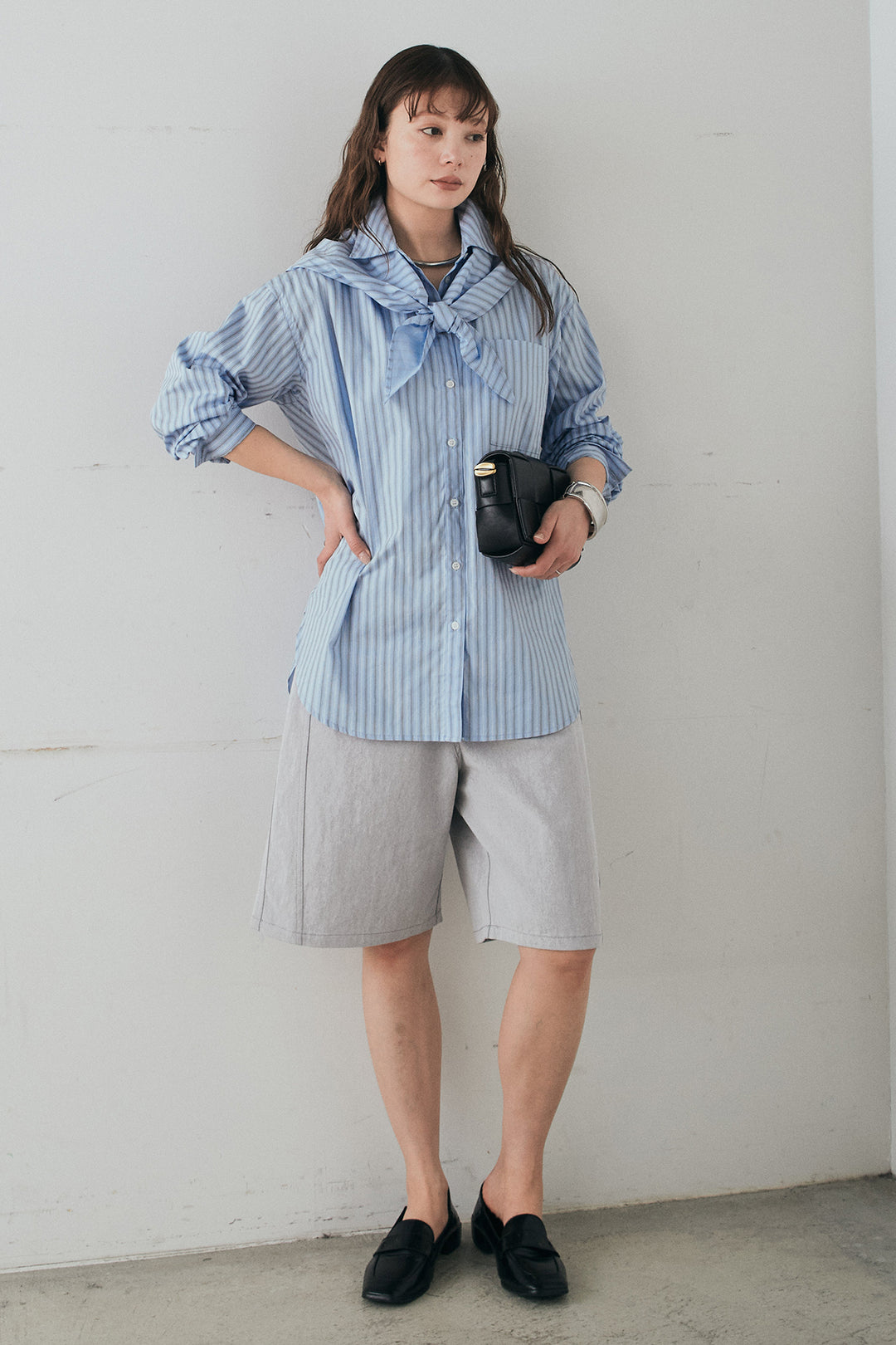 [SET]ランダムストライプスカーフ付きシャツ+デニムハーフパンツ(2set)