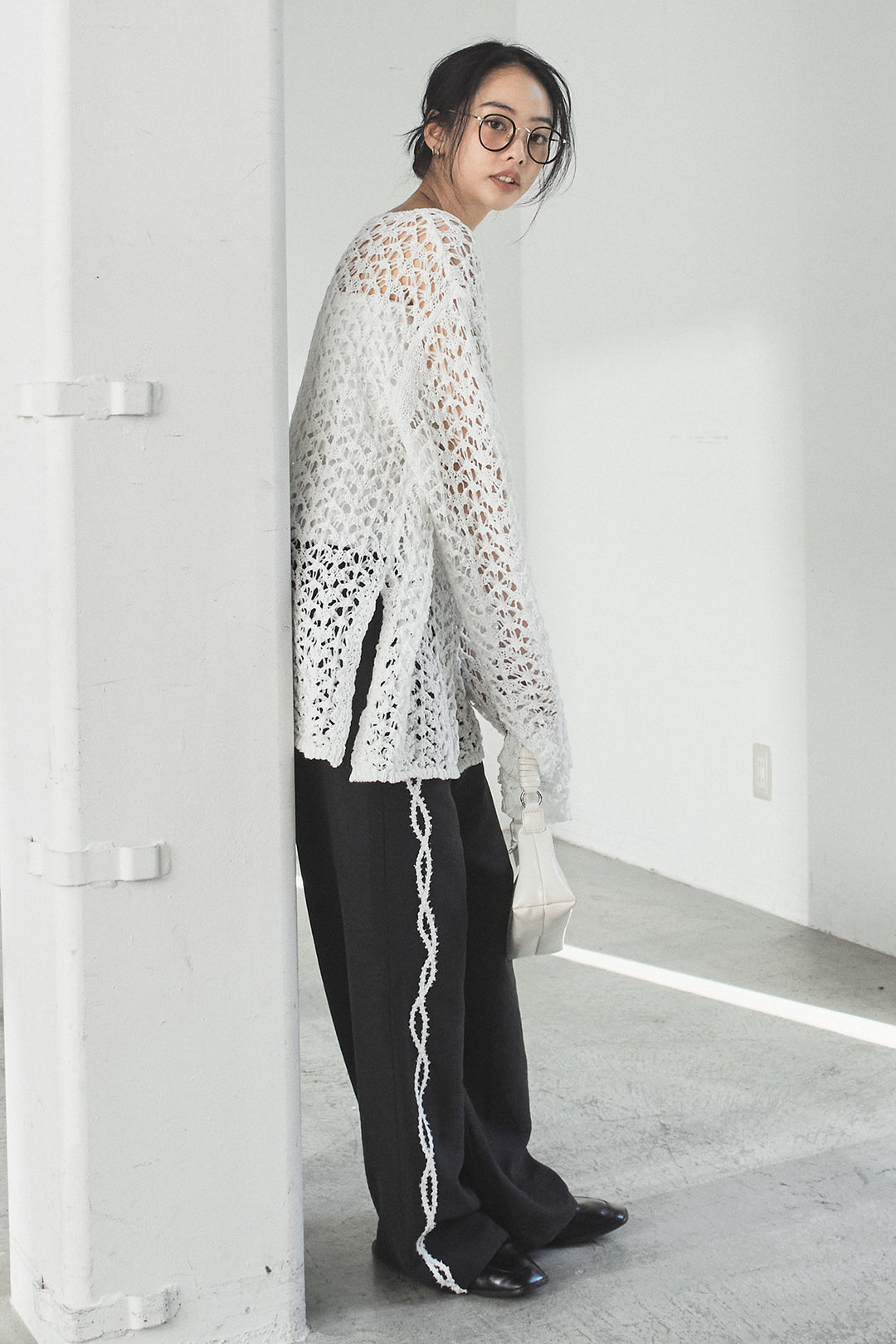 [SET]リラックスメッシュニットトップス+刺繡テープラインパンツ(2set)