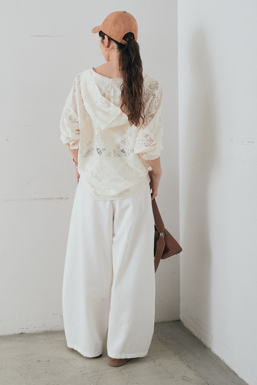 [SET]ブロックレースフード付きブラウス+ベルト付きサイドタックワイドパンツ(2set)