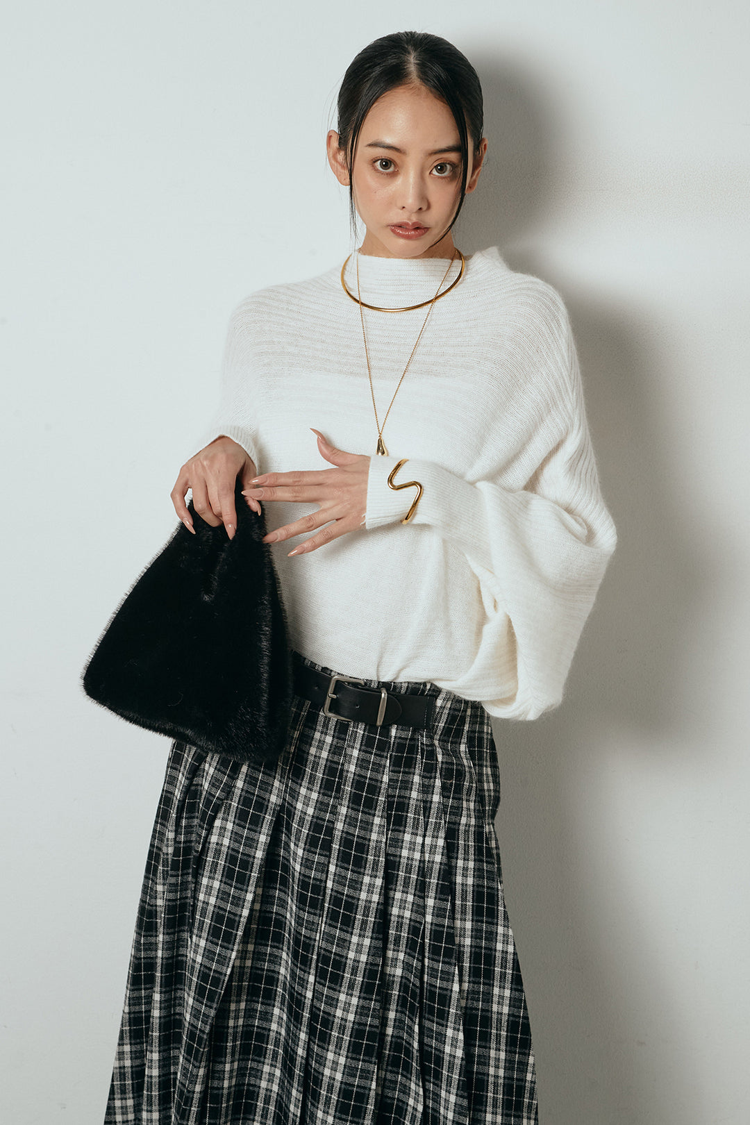 [SET]ポンチョシルエット透かしニットトップス+ベルト付きタータンチェックプリーツスカート(2set)