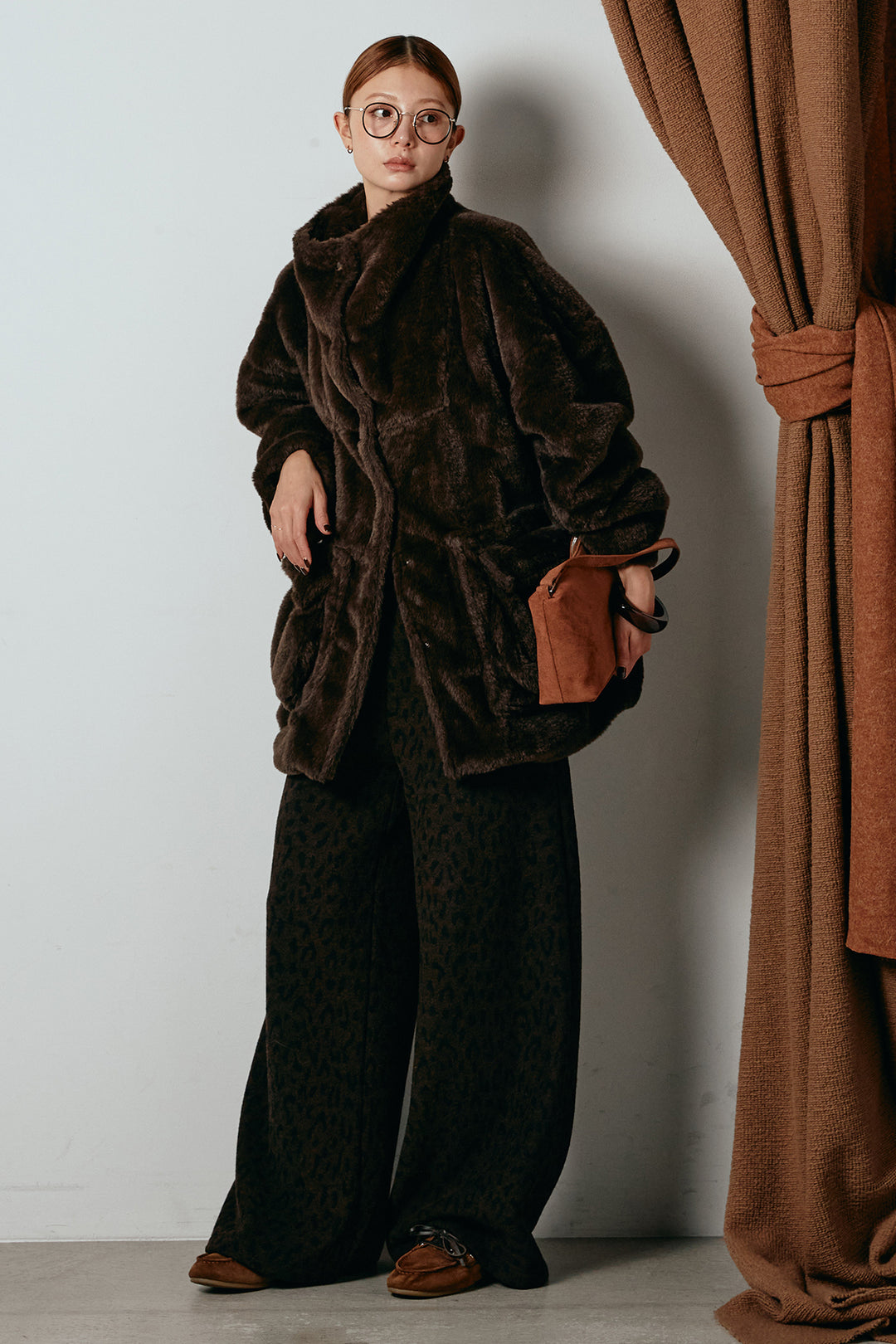 [SET]スタンドネックファーコート+レオパードジャガードニットパンツ(2set)