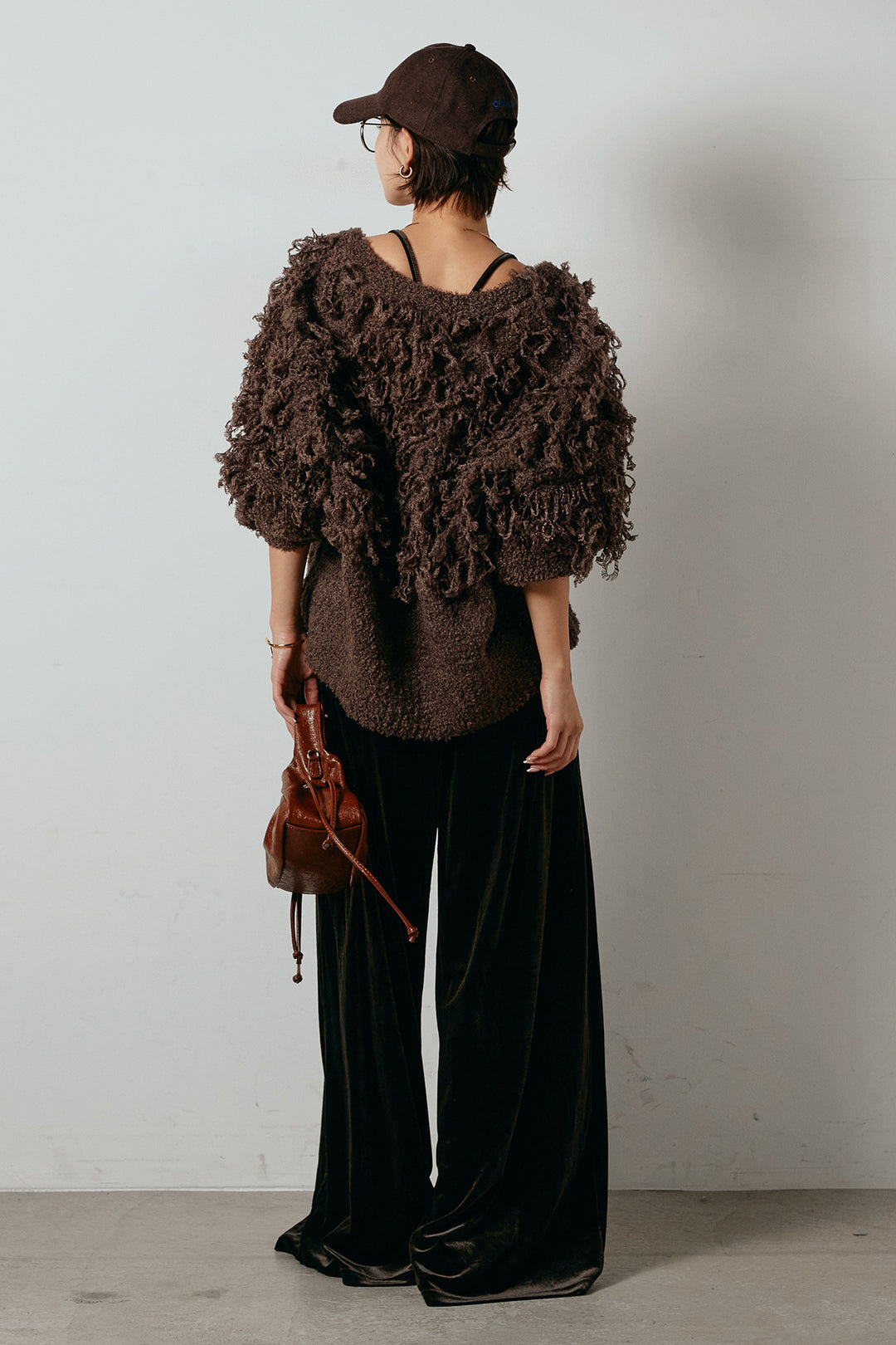 [SET]ループ編みVネックニットカーディガン+ベロアサスペンダー付きパンツ(2set)