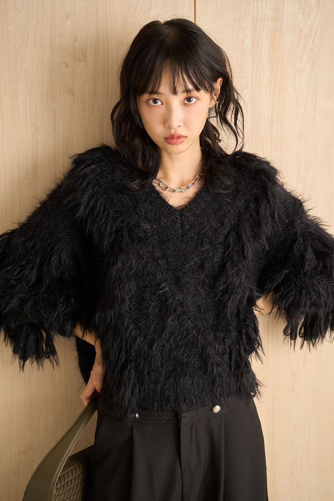 [SET]ランダムロングシャギーVネックニット+ナポレオンボタンデザインワイドパンツ(2set)