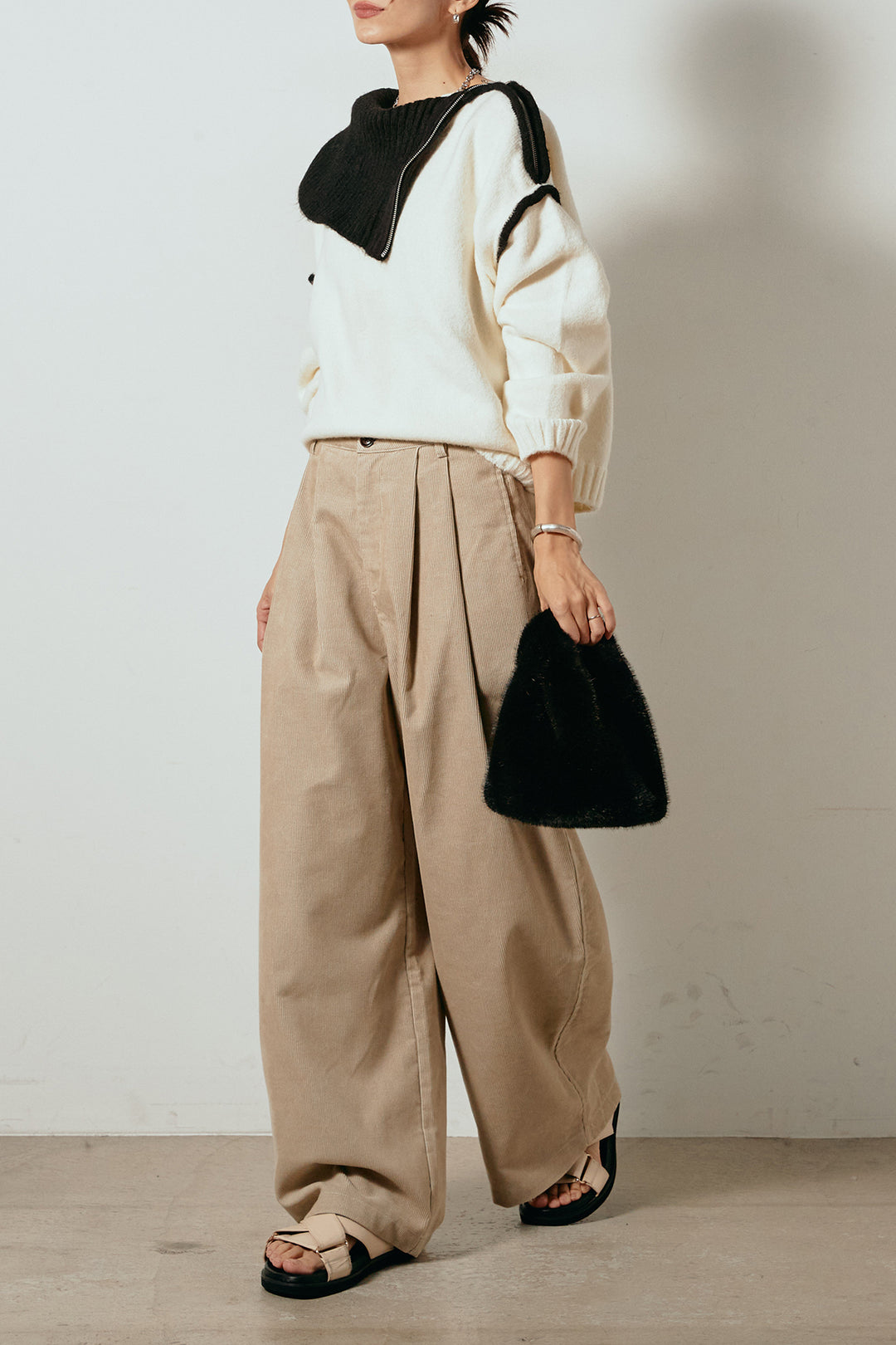 [SET]ハイネックジップデザインニットトップス+フロントタック入りコーデュロイパンツ(2set)