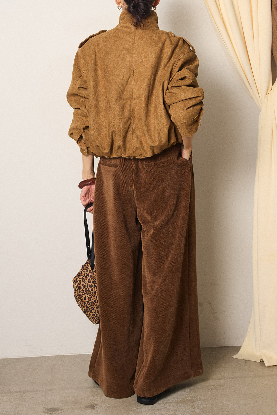 [SET]スタンド襟スウェードライクアウター+ベルトループコーデュロイワイドパンツ(2set)