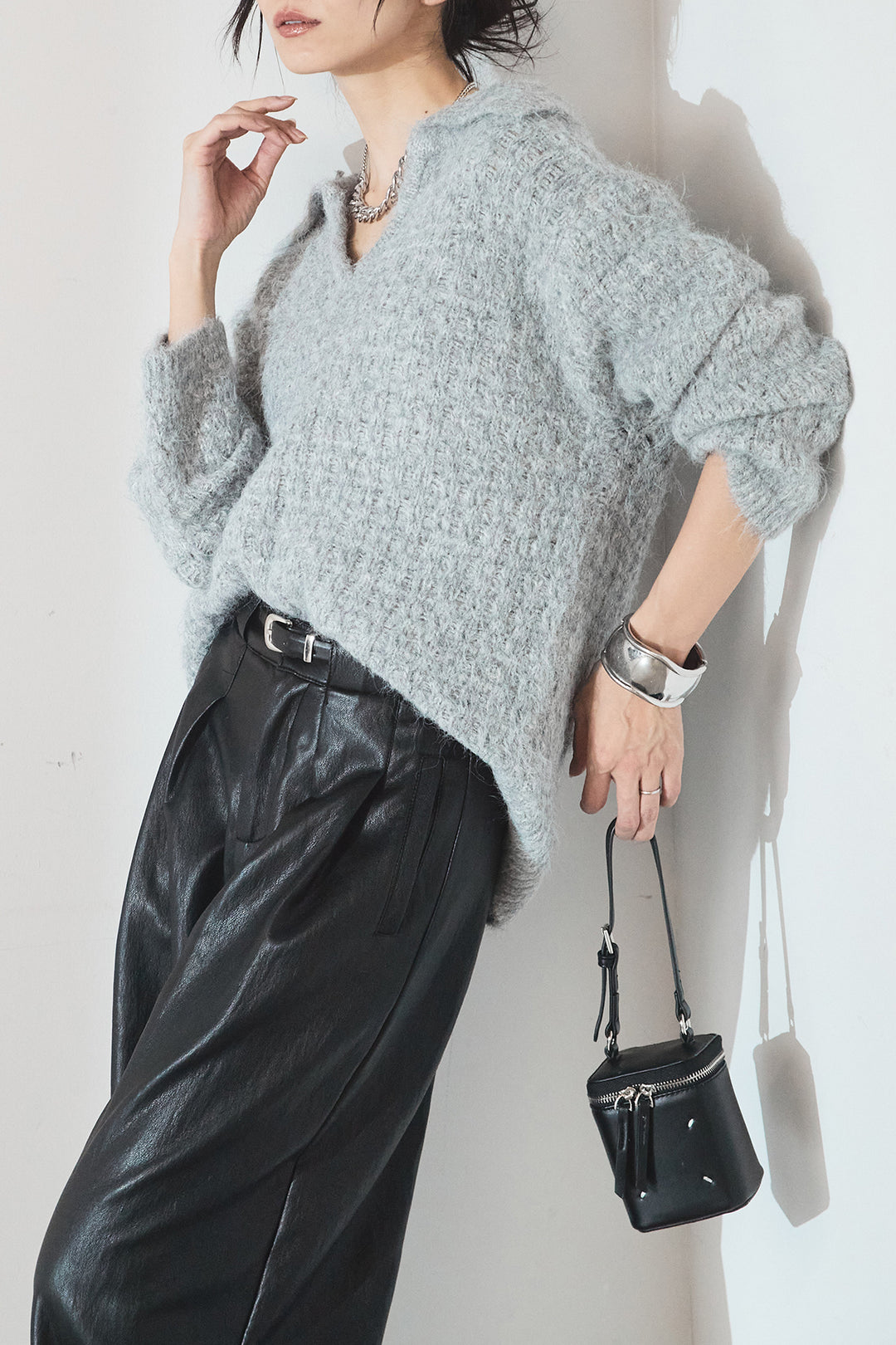 [SET]襟付きVネックニットトップス+ベルト付きレザーライクタックパンツ(2set)