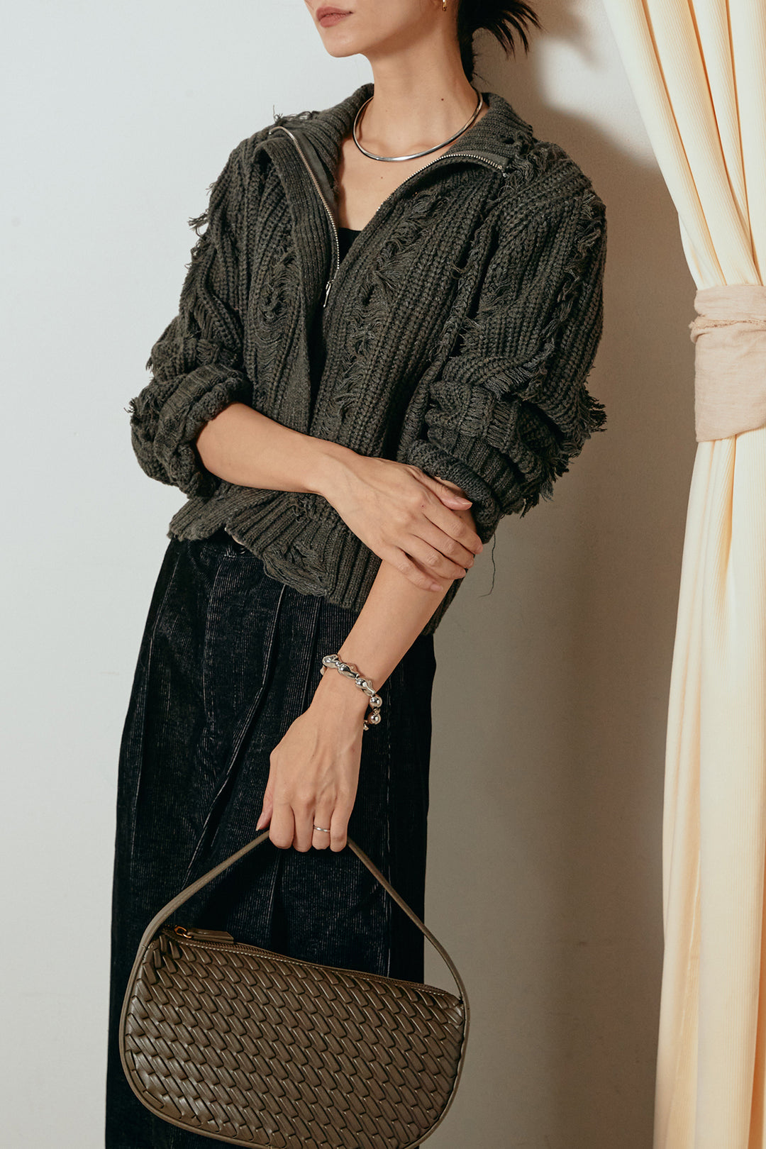 [SET]ハイネックフリンジジップニットトップス+フロントタック入りコーデュロイパンツ(2set)