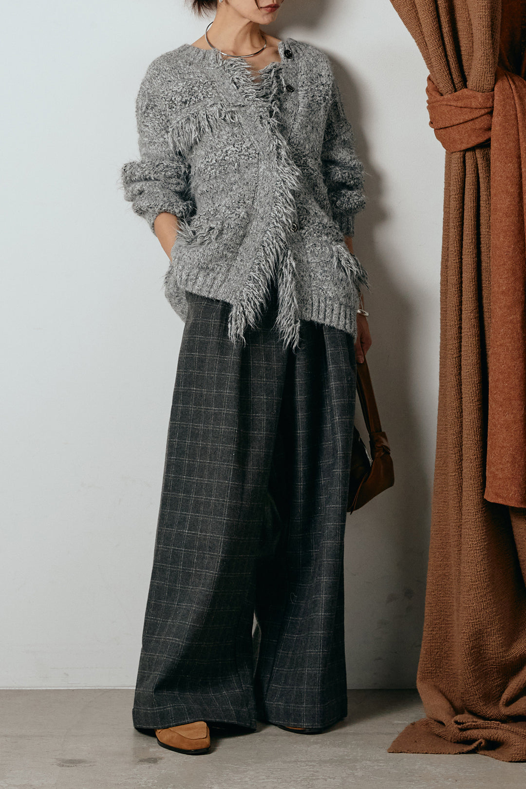 [SET]フリンジニットカーディガン+ウールライクチェックタックパンツ(2set)