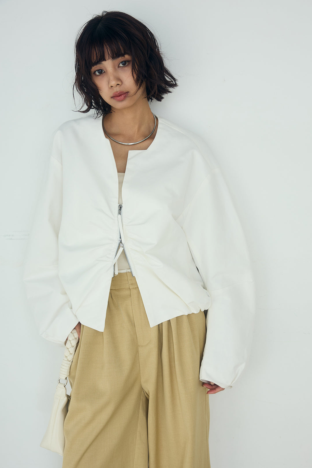 [SET]ノーカラーフロントギャザージップアウター+ツイルメニータックパンツ(2set)