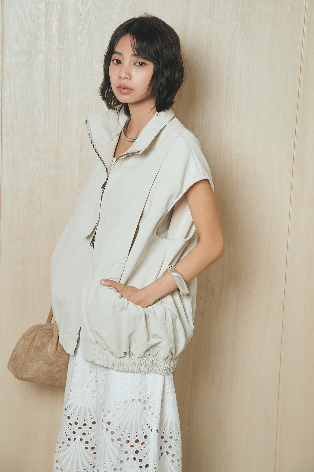 [SET]ショルダー切替スタンドネックジップベスト+レース刺繍リラックスパンツ(2set)