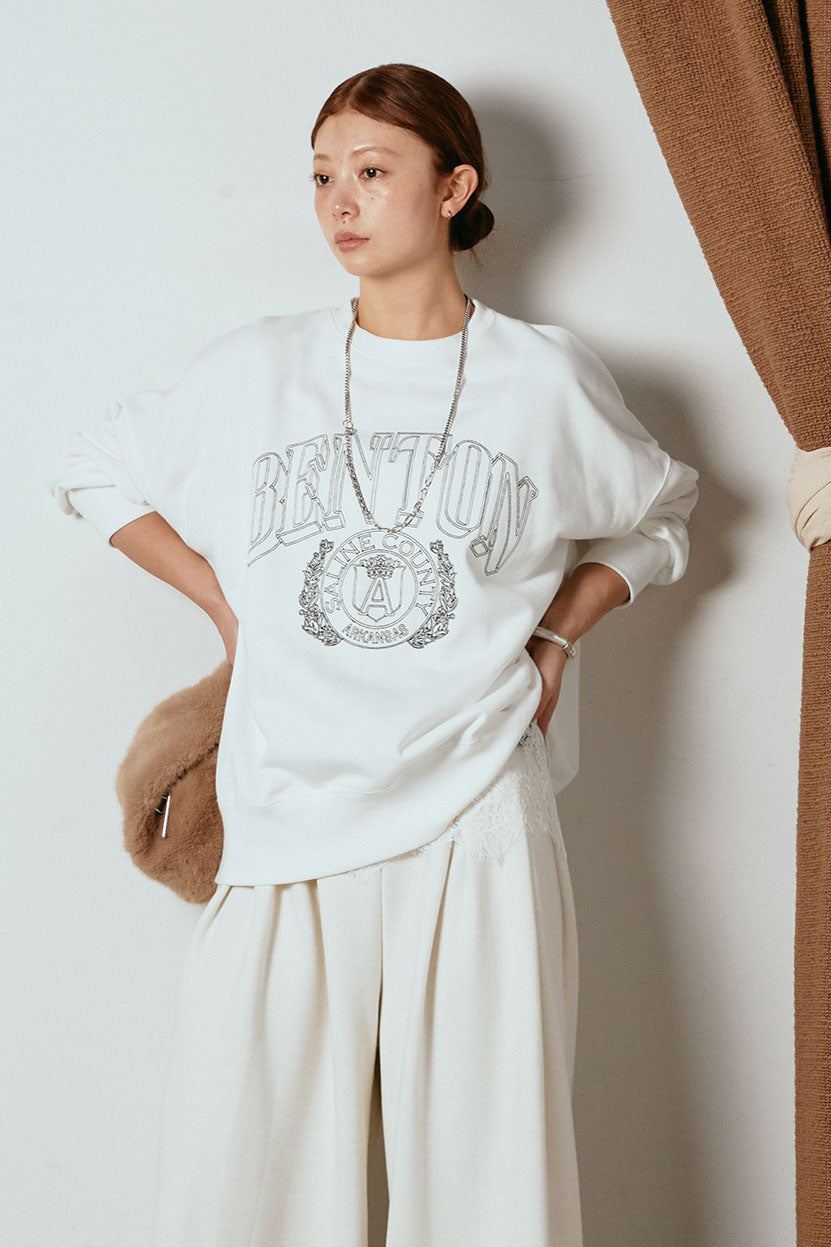 [SET]フロントロゴスウェットプルオーバー+カップ付きレースドッキングキャミソール(2set)