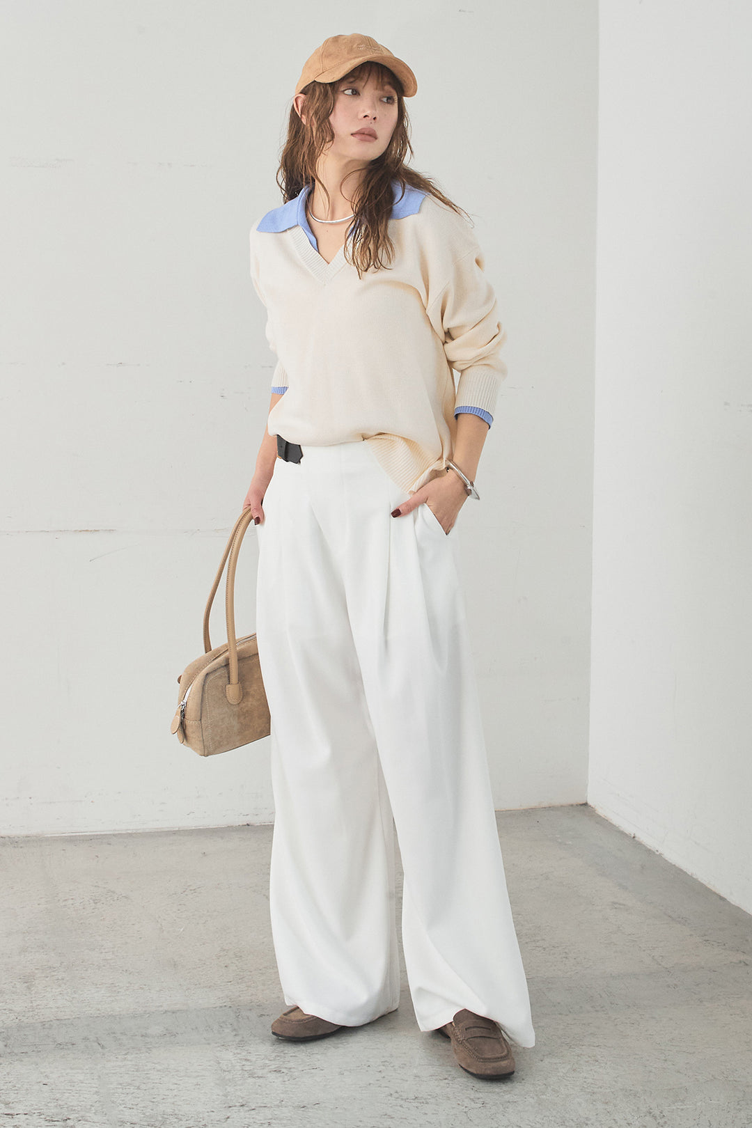 [SET]バイカラーニットレイヤード風プルオーバー+サイドベルトタック入りスラックス(2set)