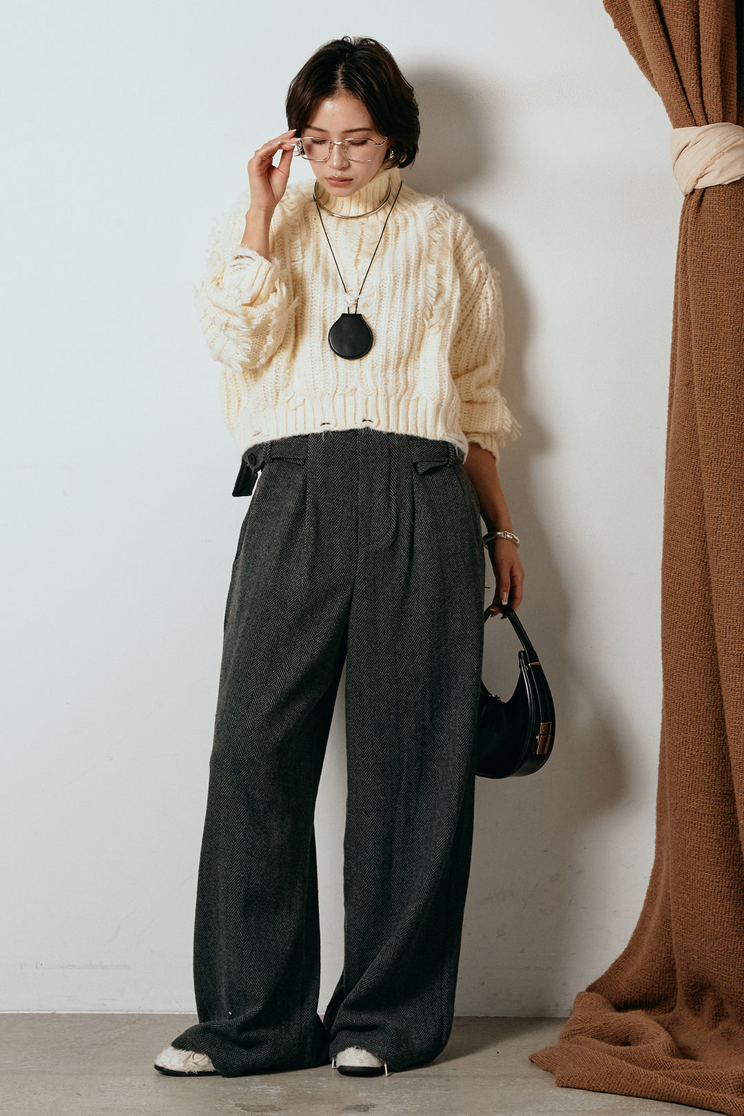 [SET]フリンジタートルショートニット+クラシックヘリンボーンサロペット(2set)