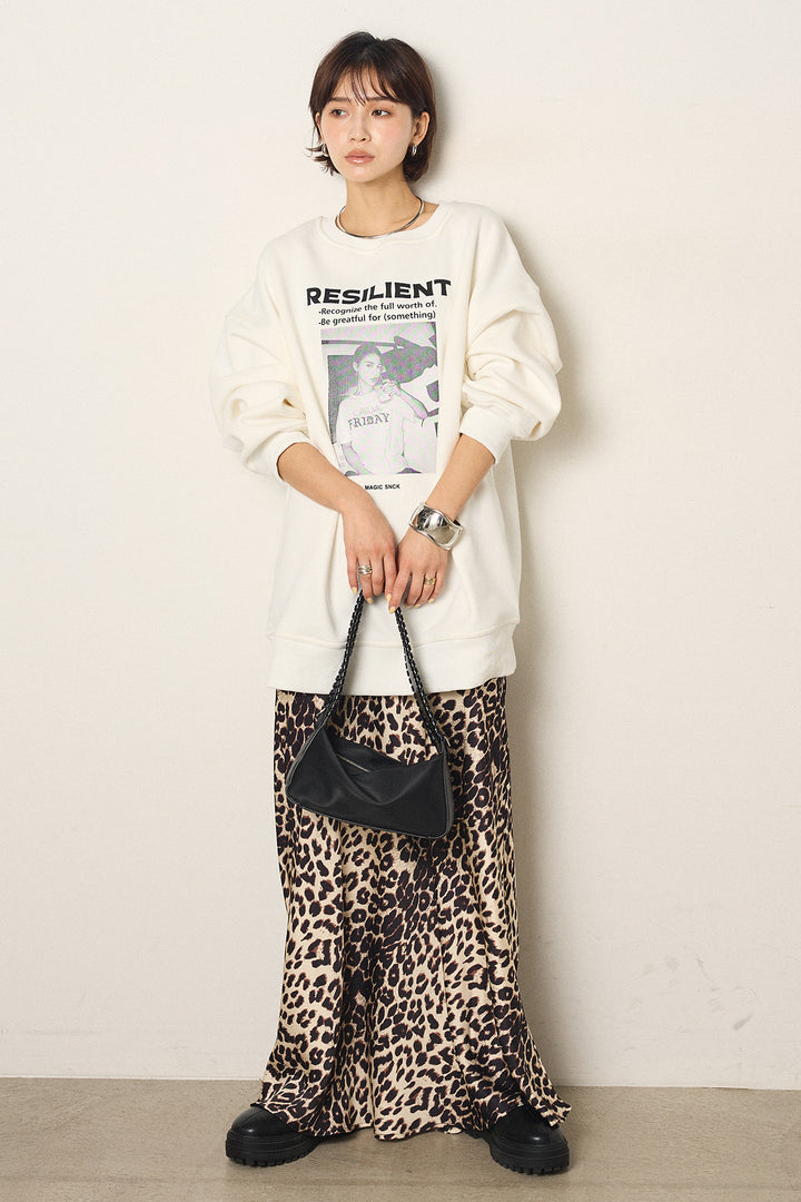 [SET]モノトーンプリントスウェット+レオパード柄サテンスカート(2set)