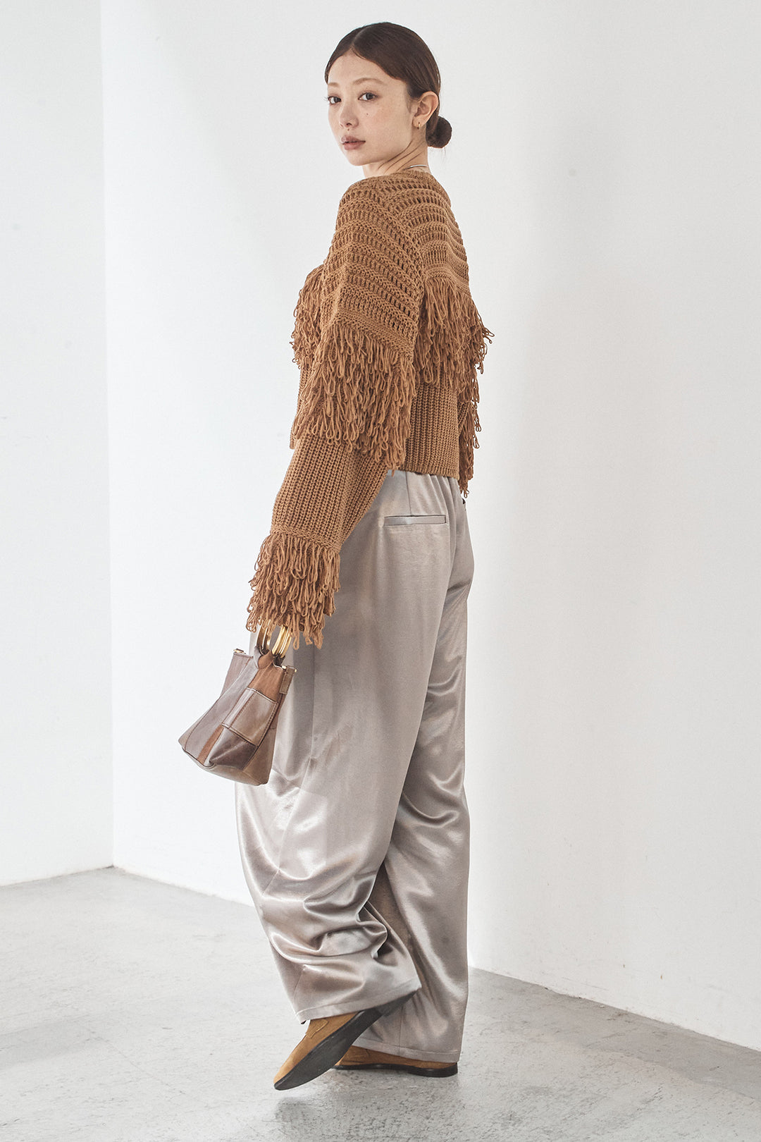 [SET]メッシュフリンジ切り替えプルオーバー+サテンタックワイドパンツ(2set)