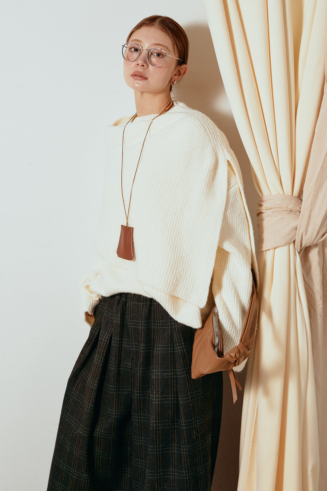 [SET]ケープデザインリブニットトップス+タータンチェック柄タックパンツ(2set)