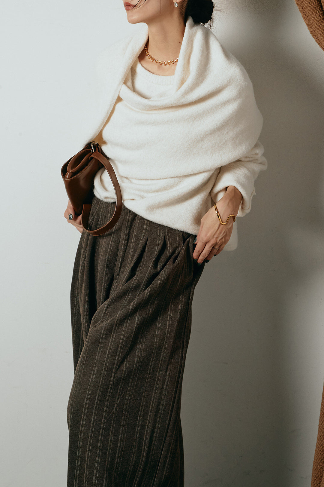 [SET]ネック巻きデザインニットトップス+タック入りマルチストライプ柄ワイドパンツ(2set)