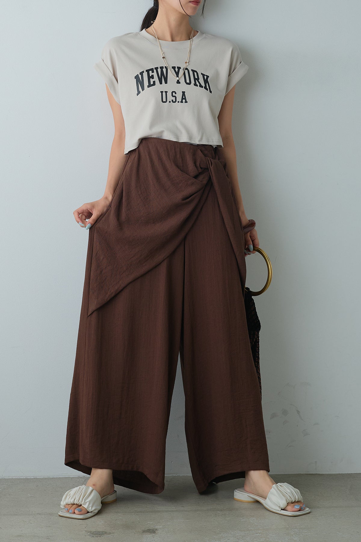 SET]ショート丈NEWYORKロゴTシャツ+ねじりデザインワイドパンツ(2set