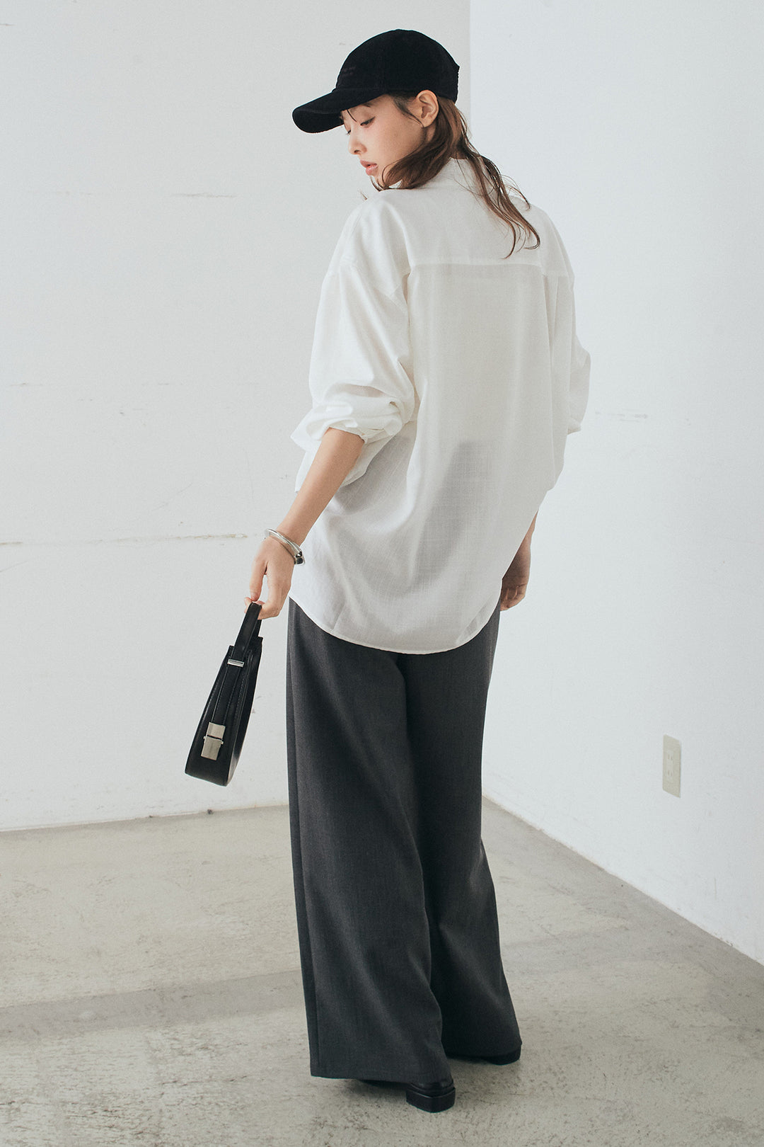 [SET]ニュアンスボータイブラウス+斜めボタンタック入りスラックス(2set)