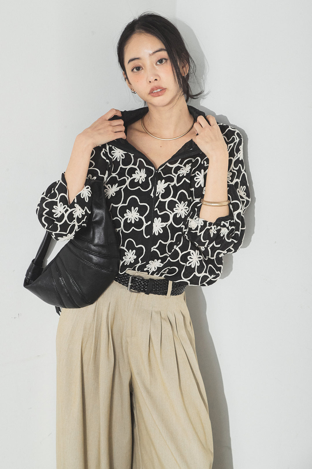 [SET]シアーフラワーフードブルゾン+編みベルト付きウエストタックワイドパンツ(2set)