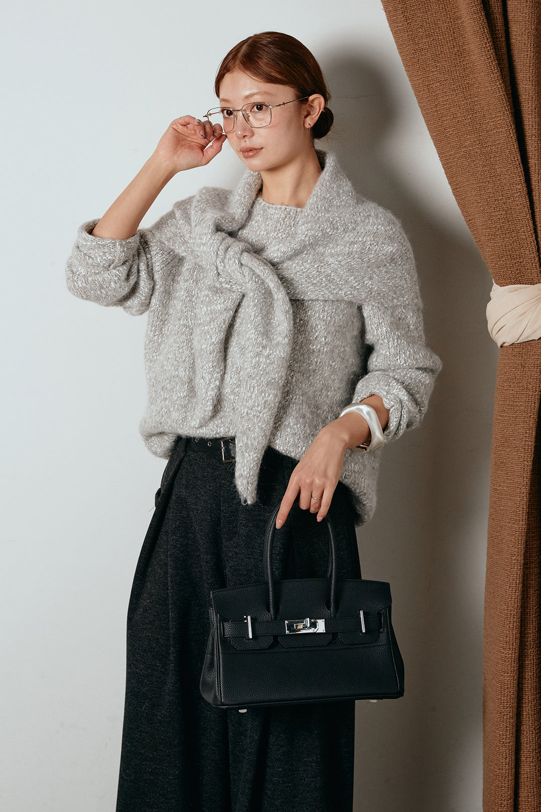 [SET]スカーフ付きミックスニットトップス+細ベルト付き起毛タックワイドパンツ(2set)